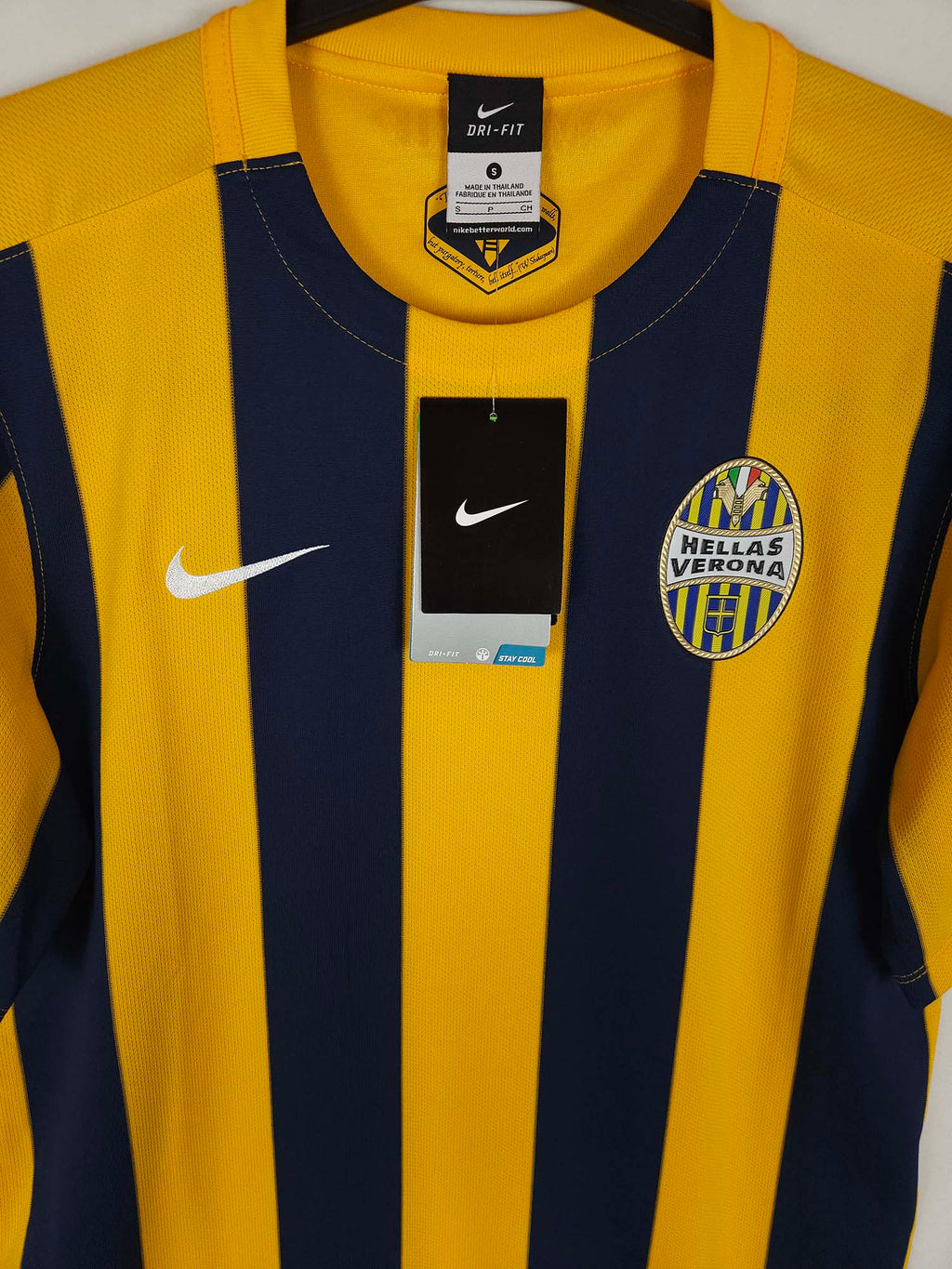 2015-16 Hellas Verona Home Shirt