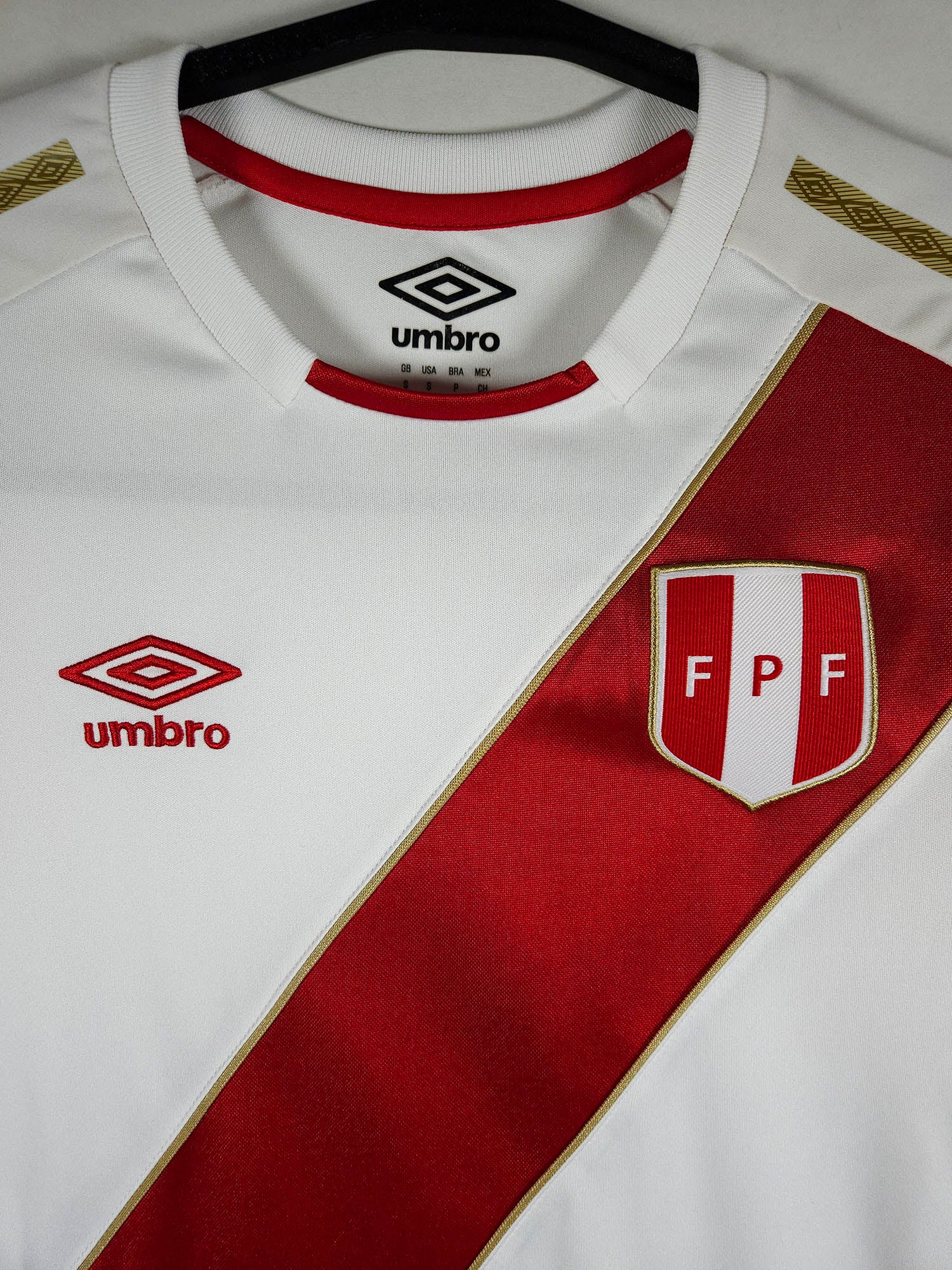2018 Peru Home Shirt detailed view 1