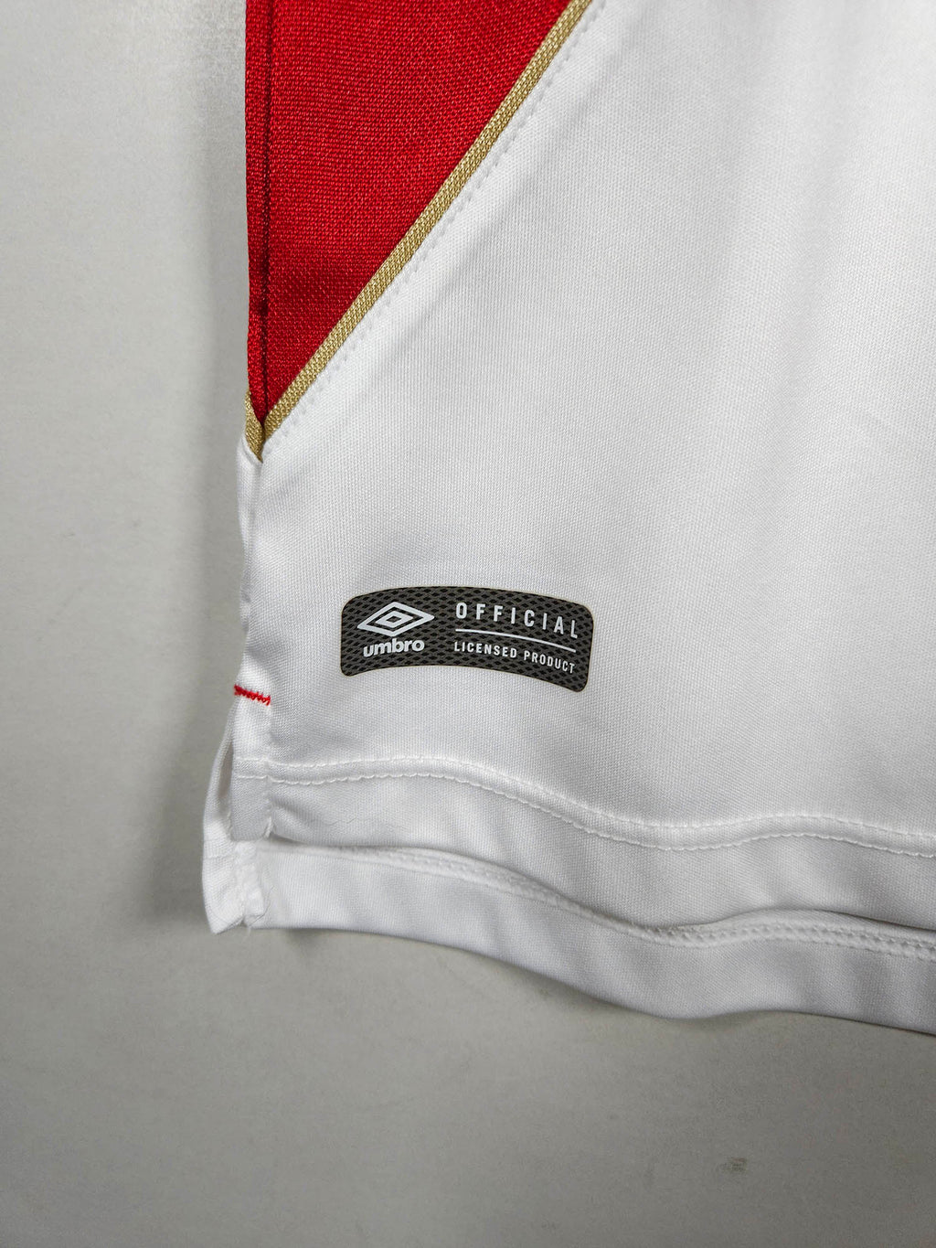 2018 Peru Home Shirt - detailed view