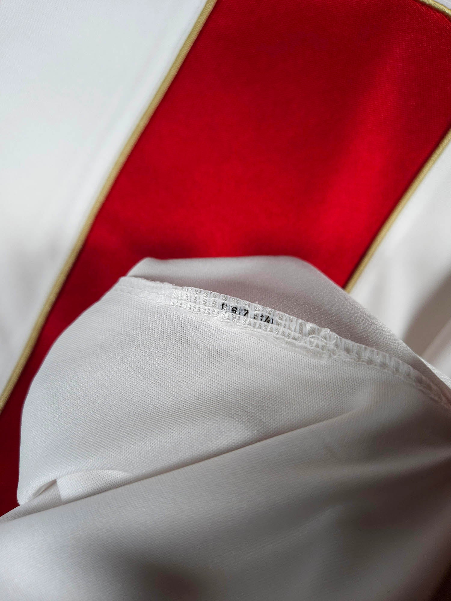 2018 Peru Home Shirt detailed view 4