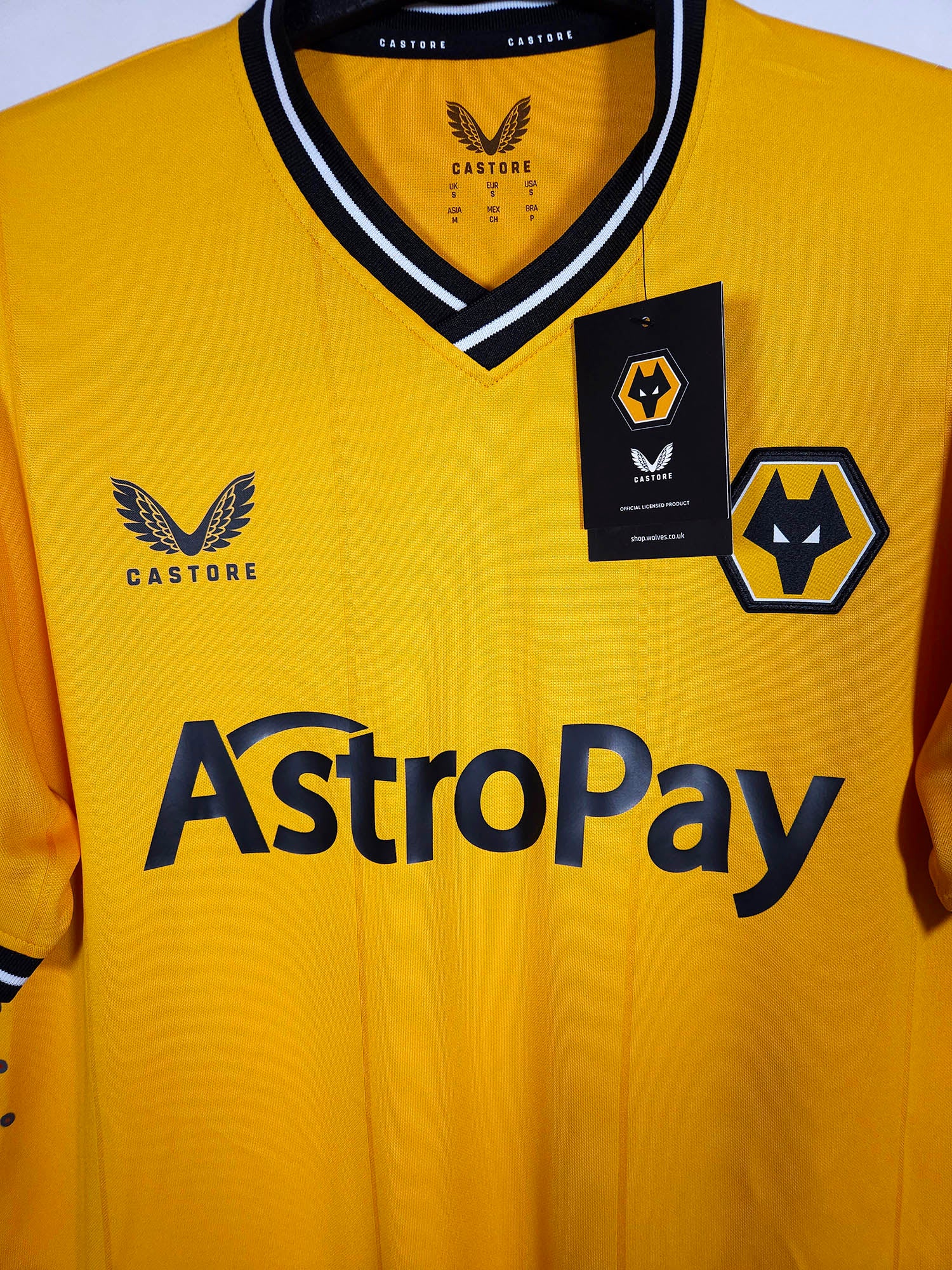2023-24 Wolverhampton Wanderers Authentic Home Shirt