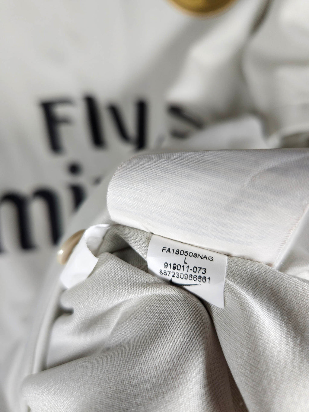 2018-19 Paris Saint-Germain Away Shirt Kimpembe #3 - detailed view