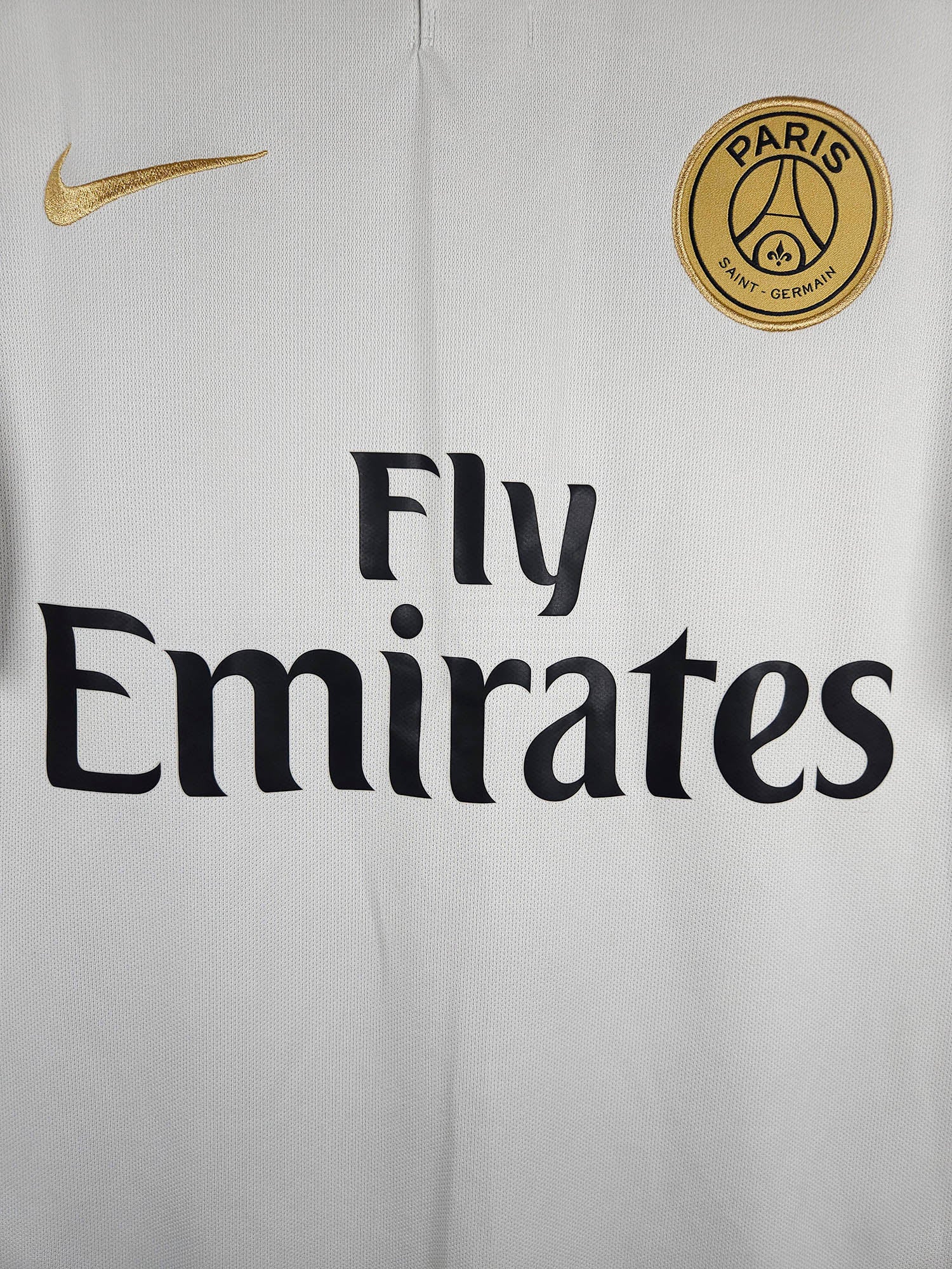 2018-19 Paris Saint-Germain Away Shirt Kimpembe #3 detailed view 2