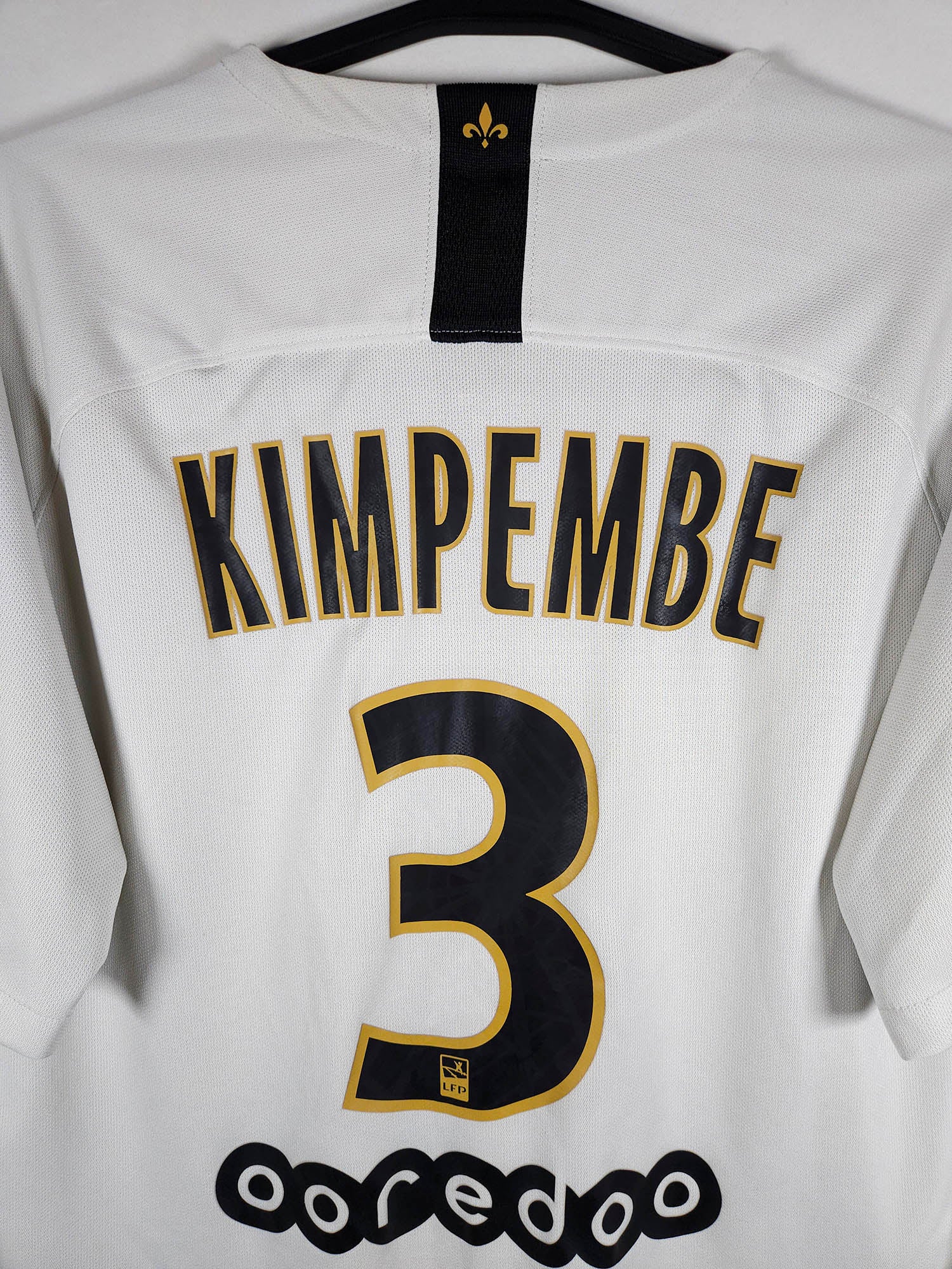 2018-19 Paris Saint-Germain Away Shirt Kimpembe #3 detailed view 6