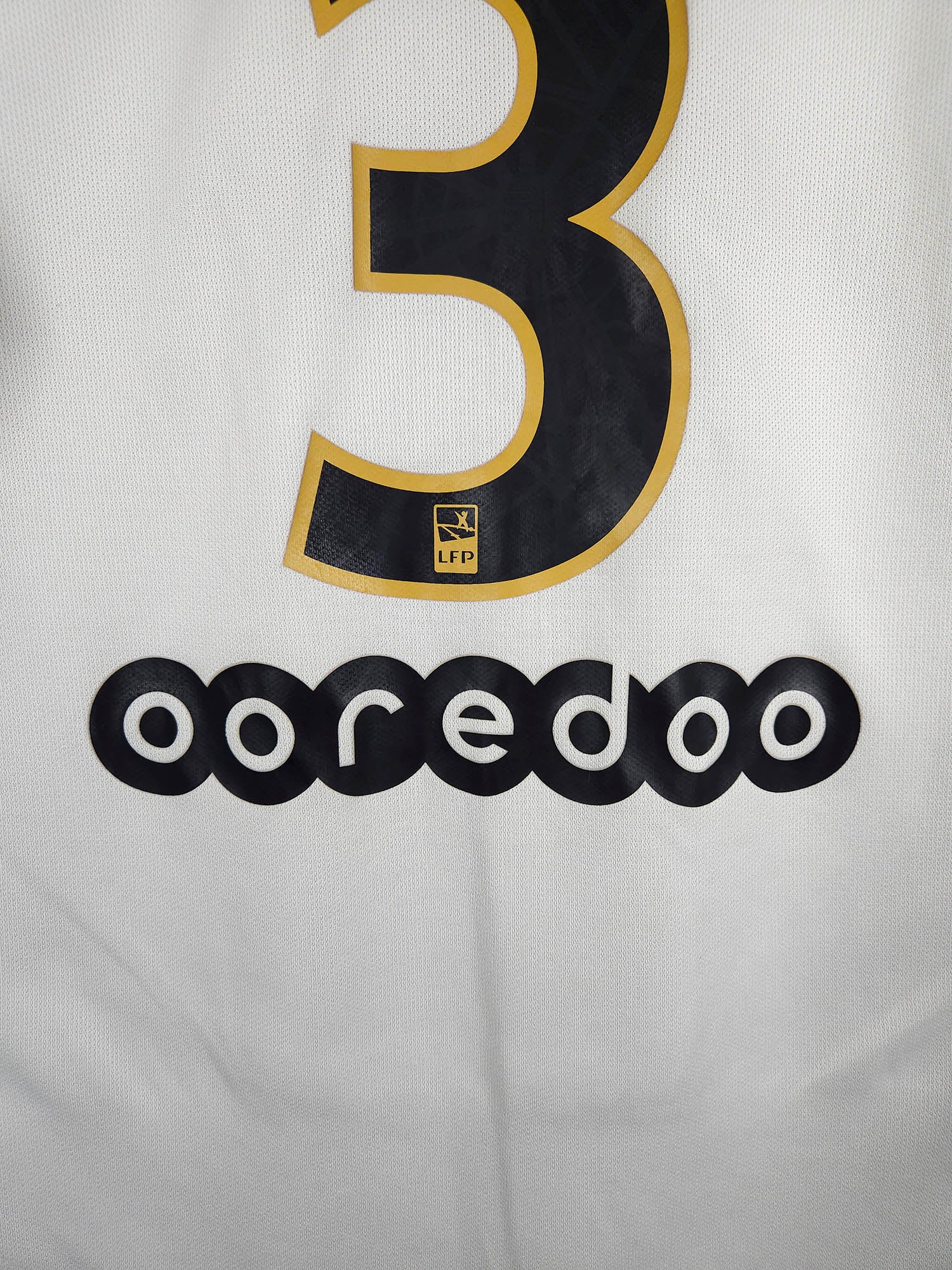 2018-19 Paris Saint-Germain Away Shirt Kimpembe #3 detailed view 7