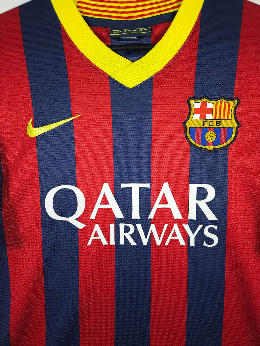 2013-14 Barcelona Home Shirt Neymar Jr. #11