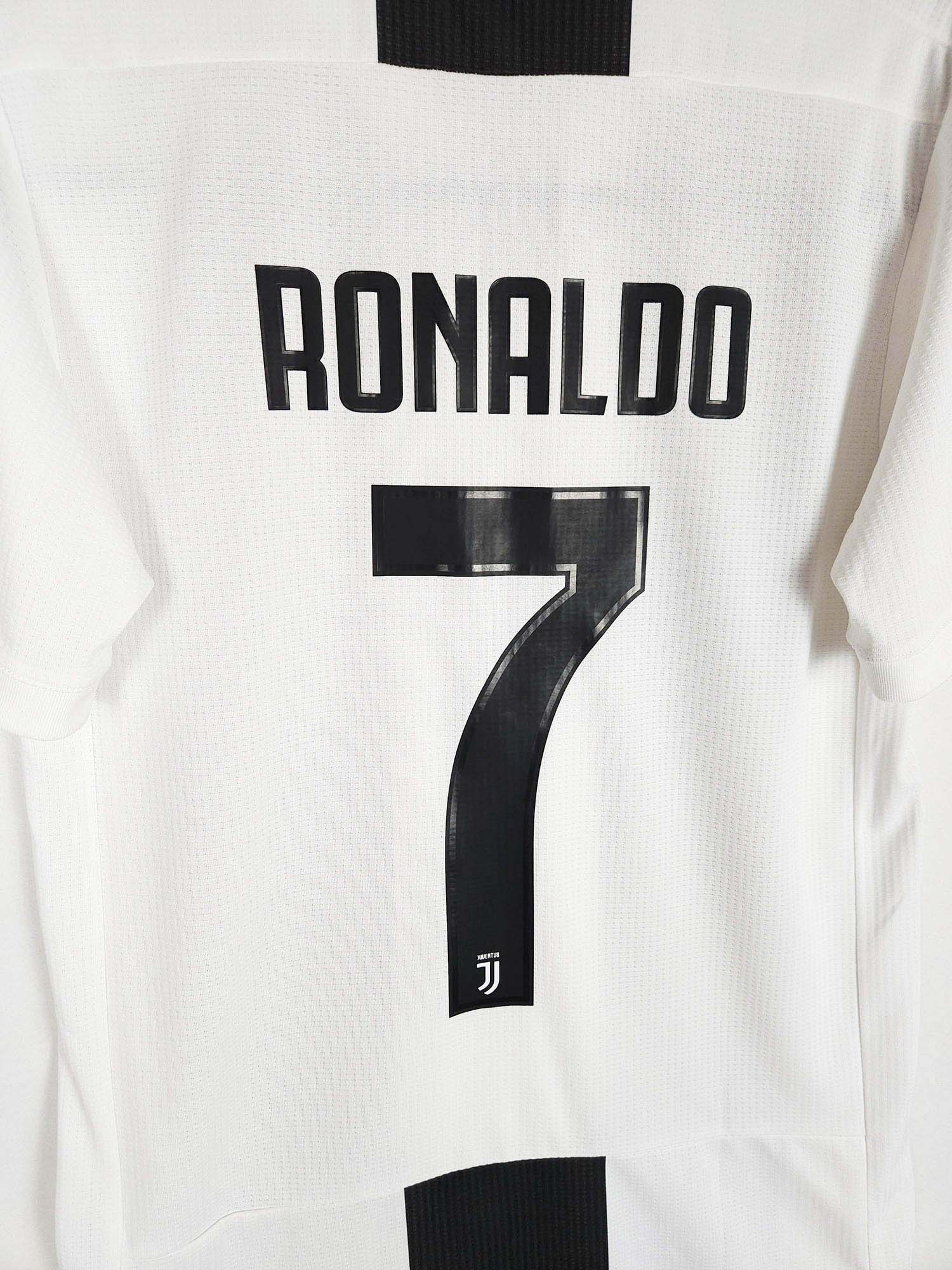 Juventus Home Shirt 2018-19 Ronaldo