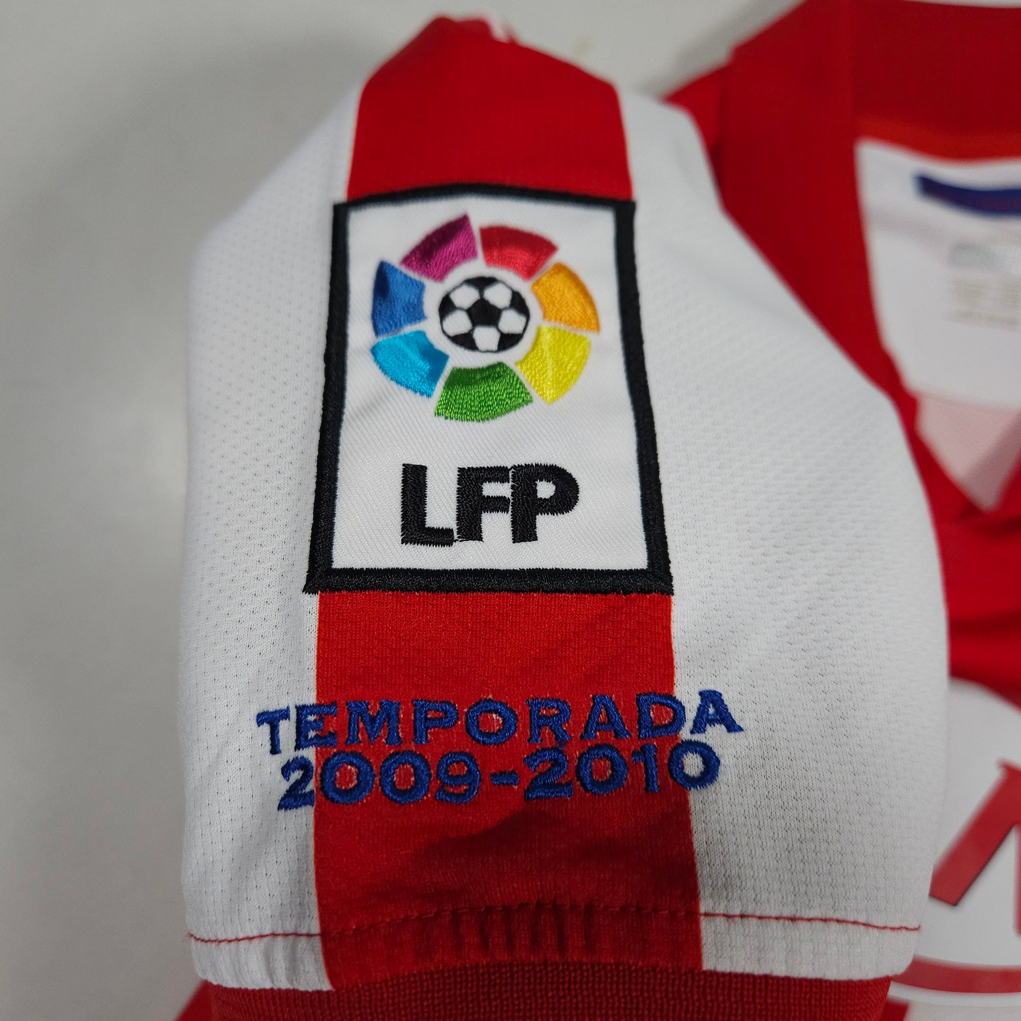 Atletico Madrid Home Shirt 2009-10 – L