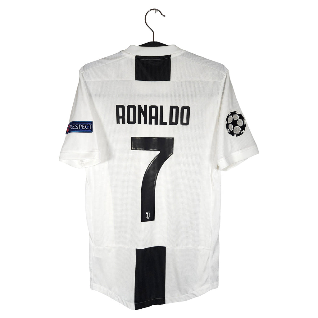 2018-19 Juventus Home Shirt Ronaldo #7 (Pro) - back view