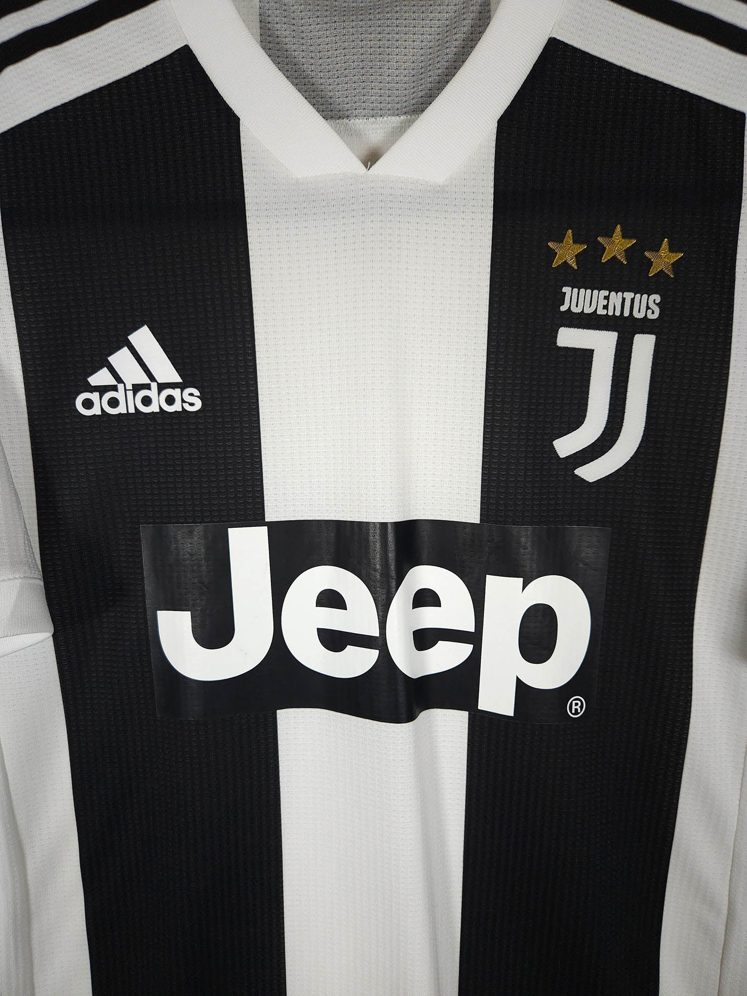 2018-19 Juventus Home Shirt Ronaldo #7 (Pro) - detailed view