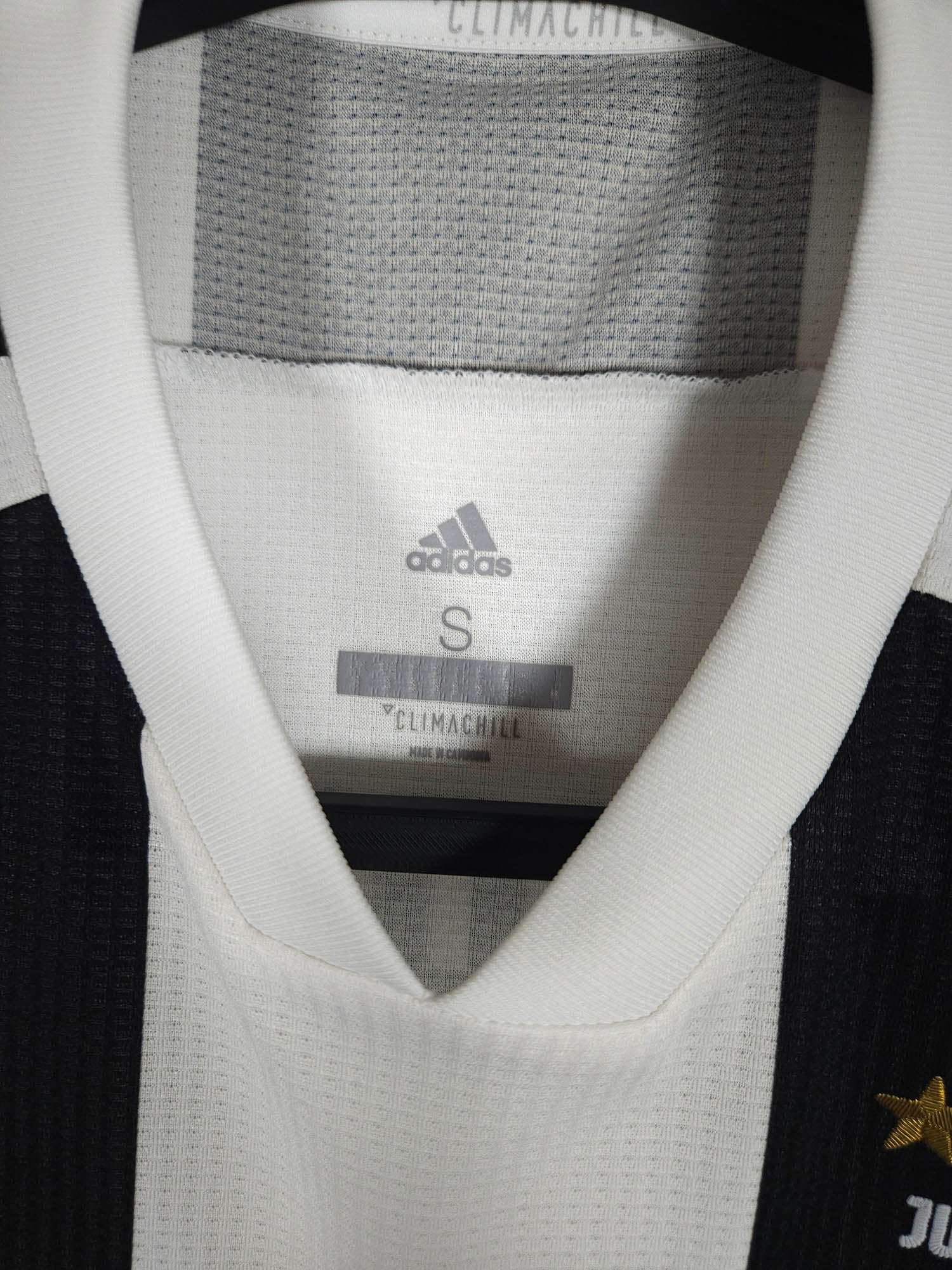 2018-19 Juventus Home Shirt Ronaldo #7 (Pro) - detailed view