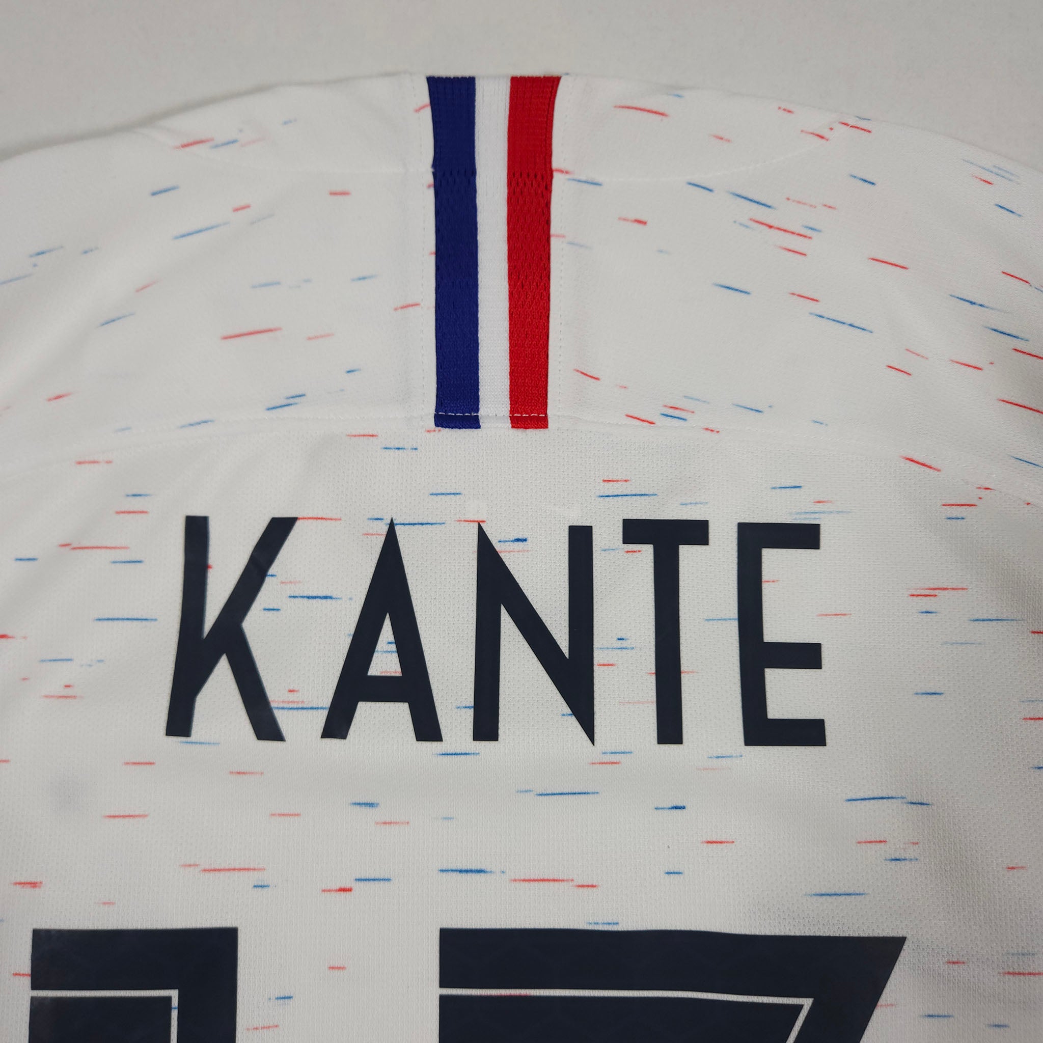France Away Shirt 2018 – Kante #13 – L