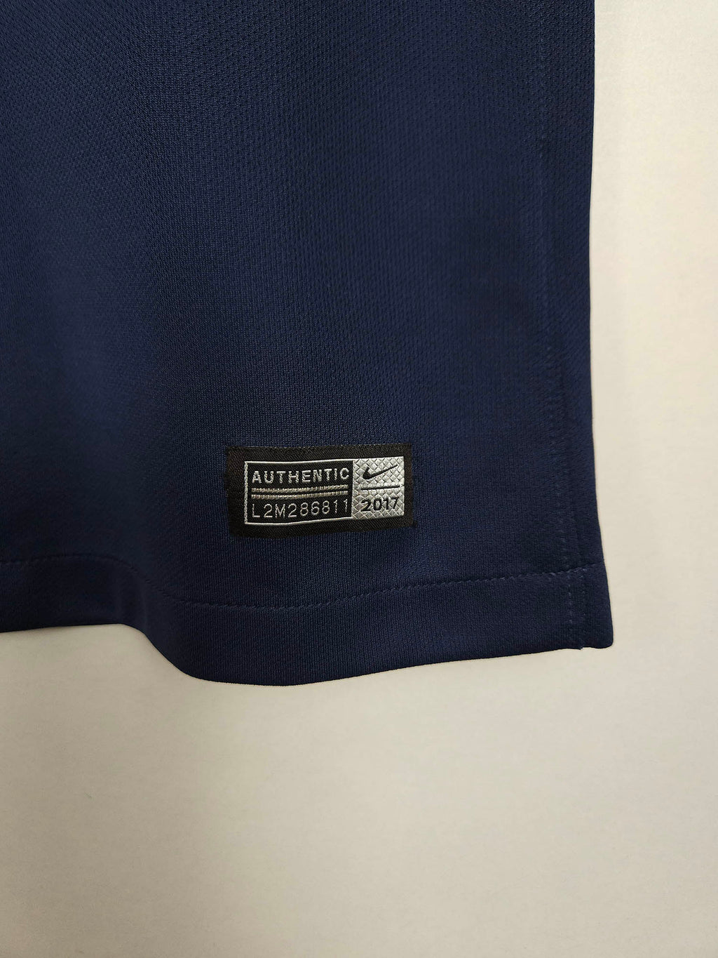 2017-18 Paris Saint-Germain Home Shirt Marquinhos #5 - detailed view