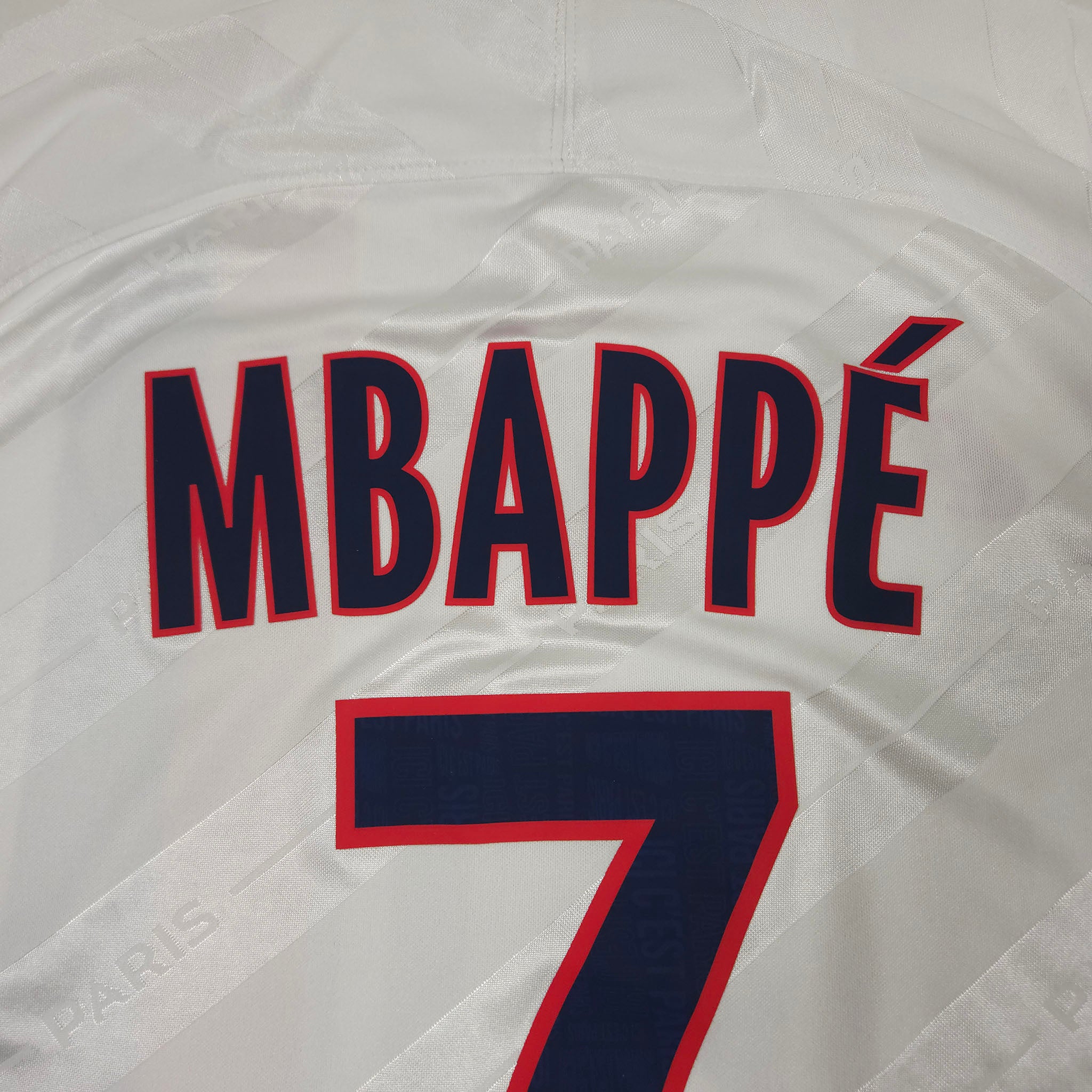 Paris Saint-Germain Third Shirt 2019-20 – Mbappé #7 – M