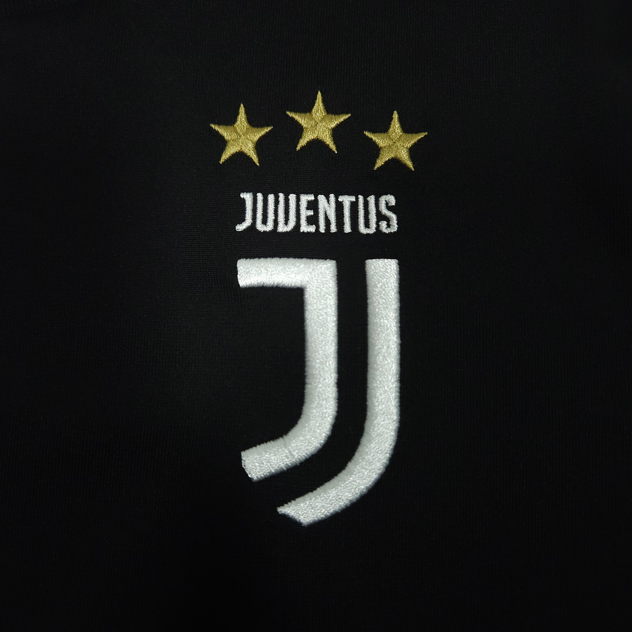Juventus Home Shirt 2019-20 – L