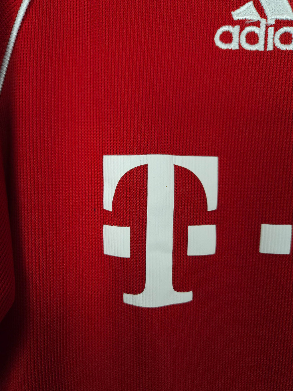 2005-06 Bayern Munich Home Shirt Makaay #10 - detailed view