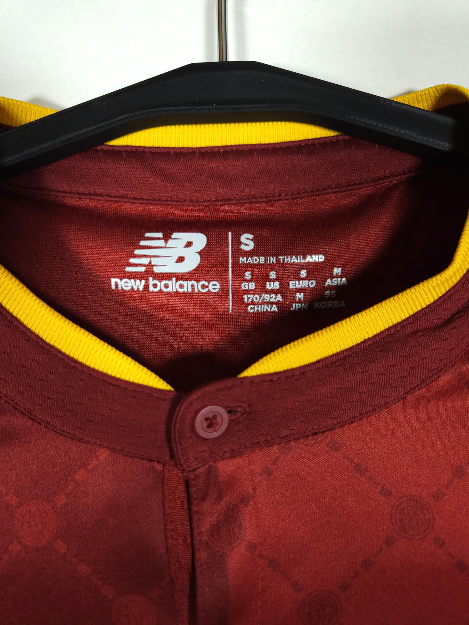2022-23 AS Roma Home Shirt Dybala #10 - detailed view