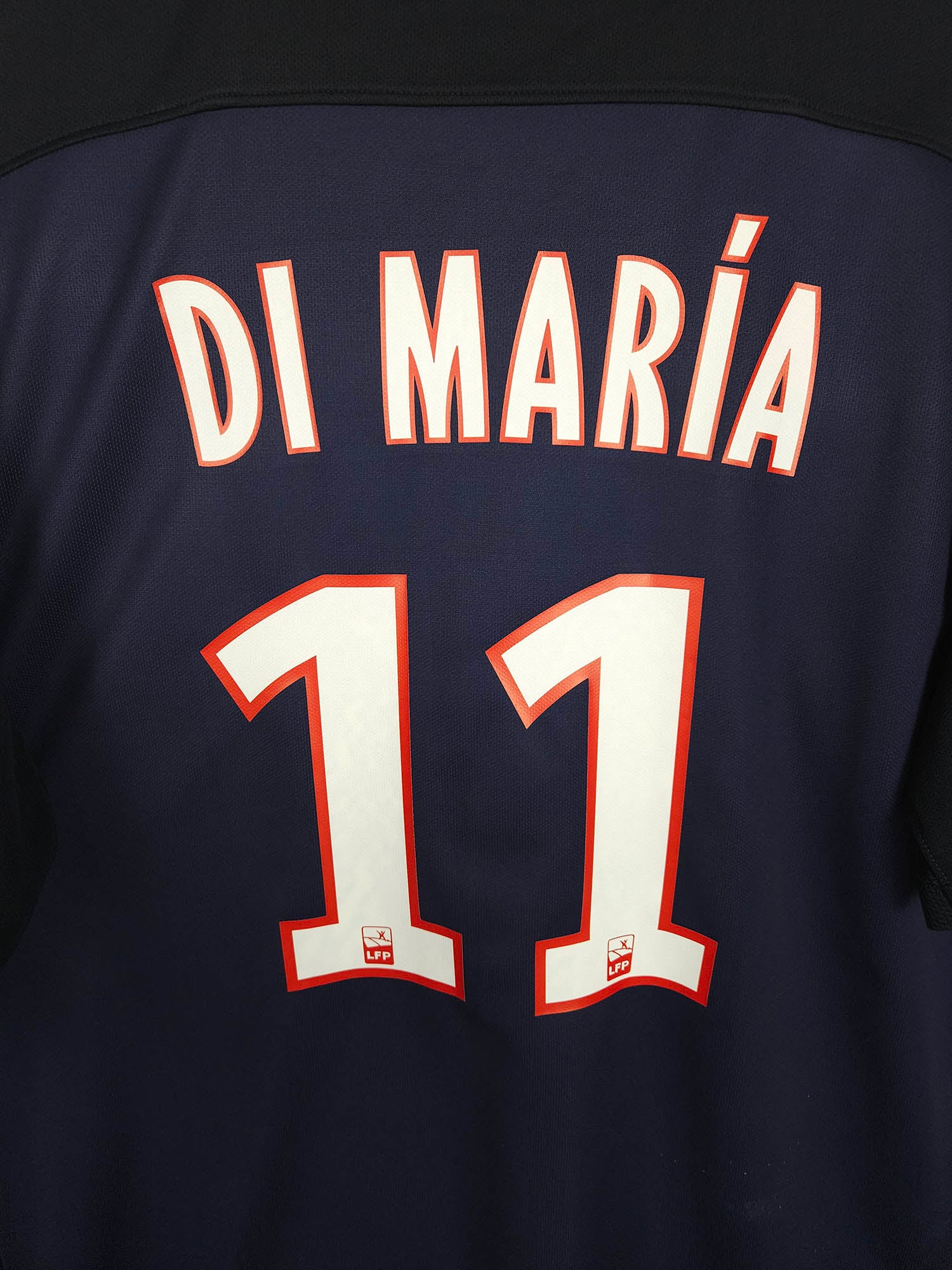 Paris Saint-Germain Home Shirt 2015-16 Di María #11