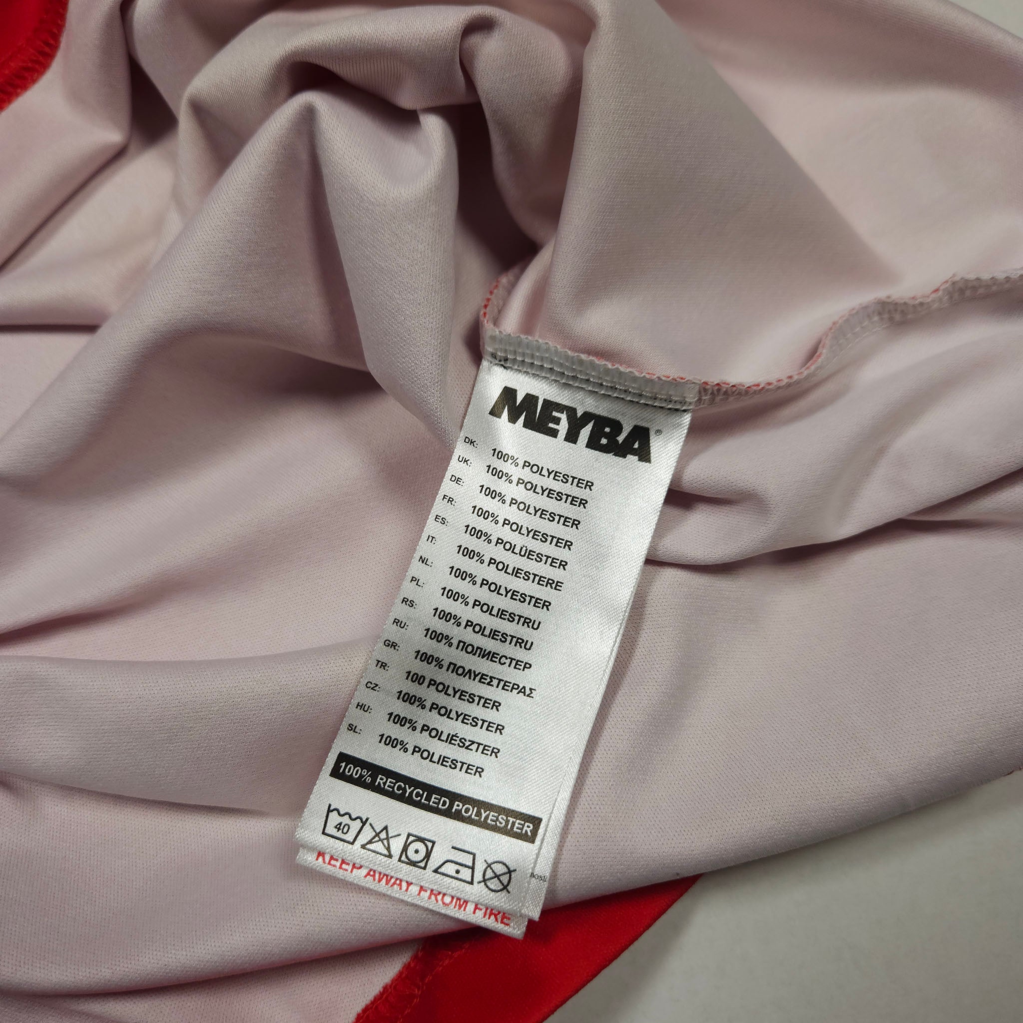 FC Twente Home Shirt 2021-22 – S