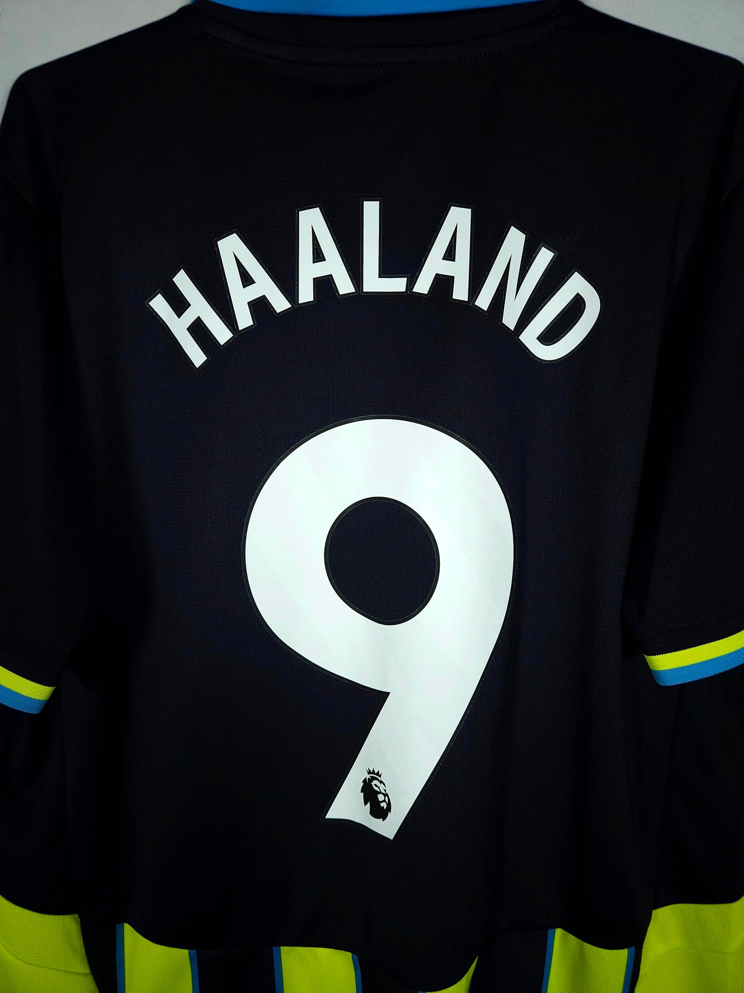 2024-25 Manchester City Away Shirt Haaland #9