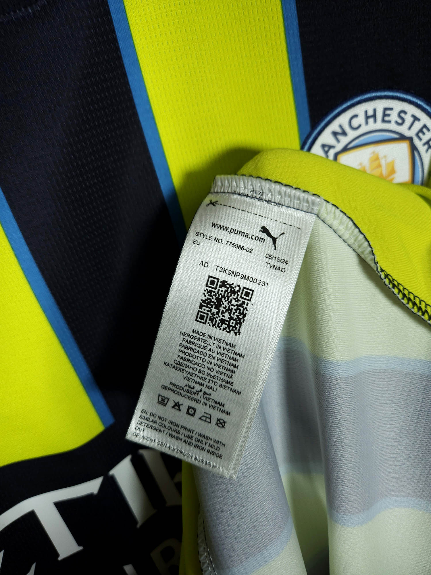 2024-25 Manchester City Away Shirt Haaland #9