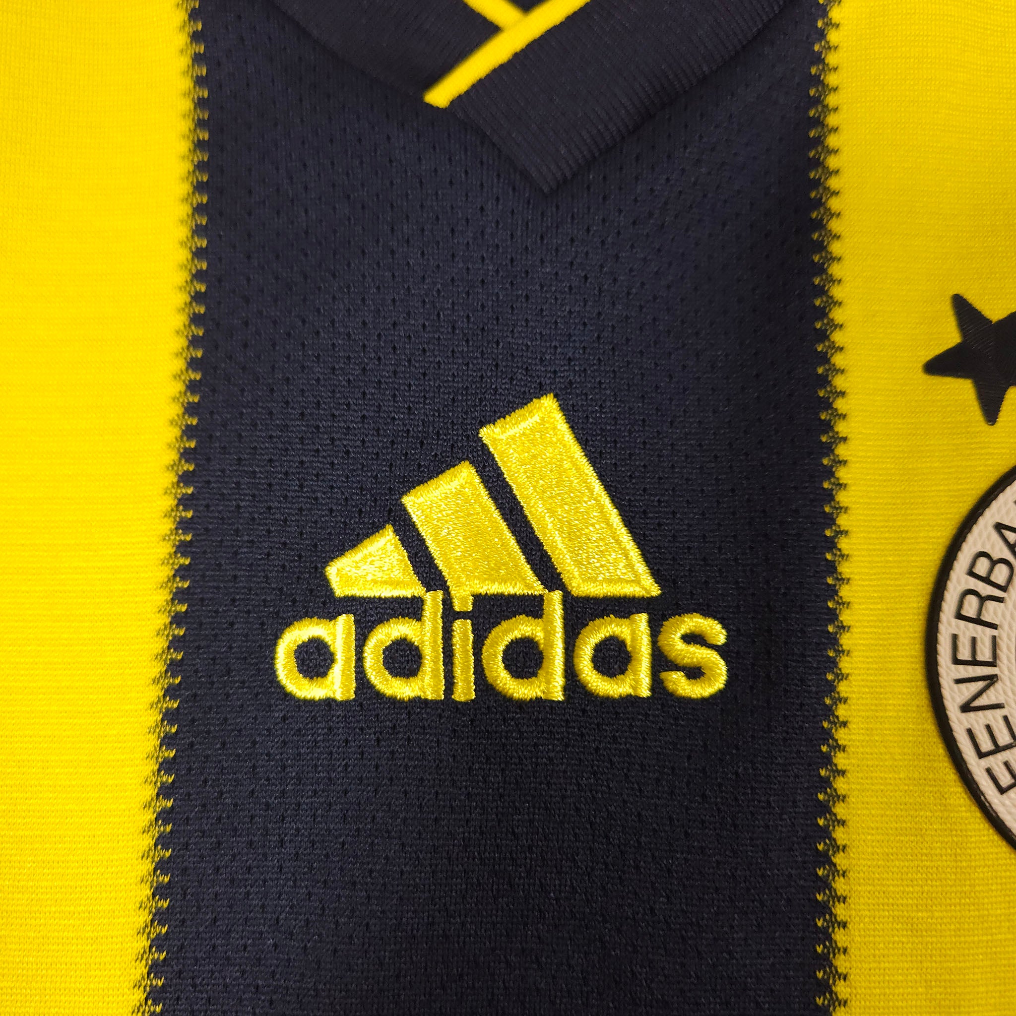 Fenerbahce Home Shirt 2018-19 – XL