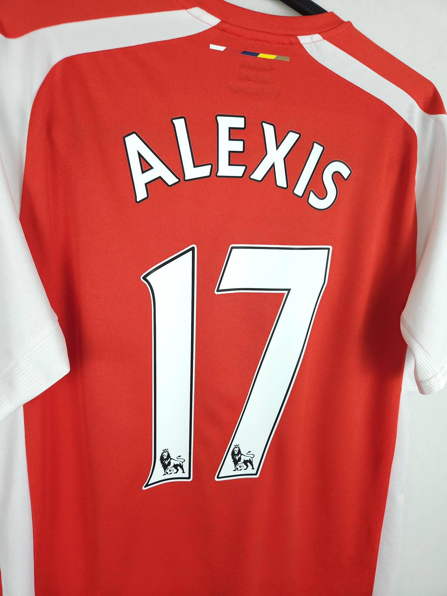 2014-15 Arsenal Home Shirt Alexis #17