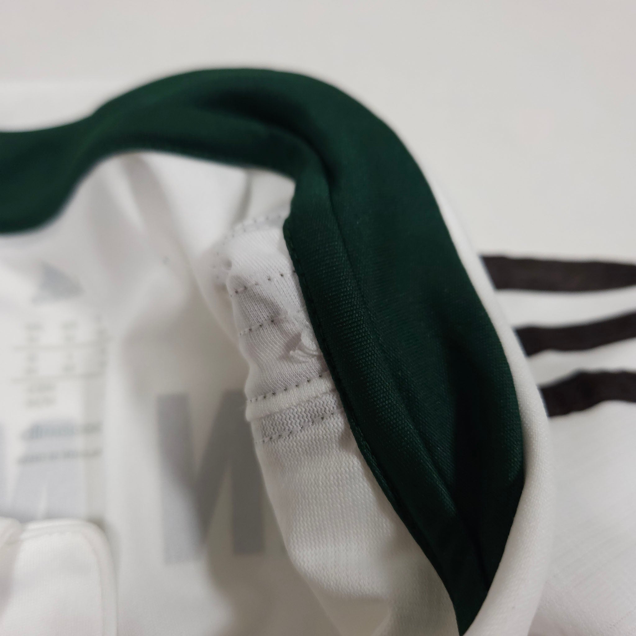 Bayern Munich Away Shirt 2013-14 – M