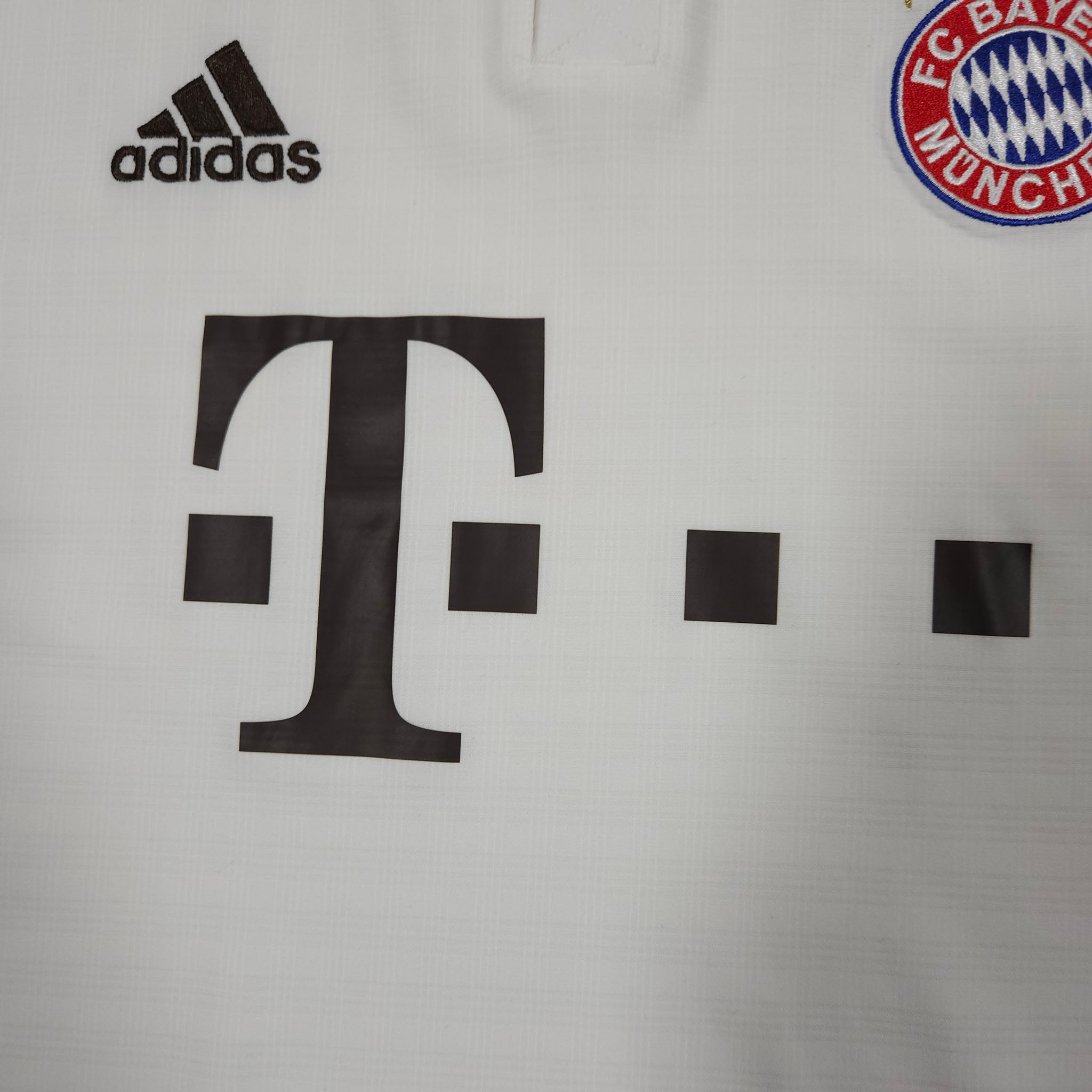 Bayern Munich Away Shirt 2013-14 – M