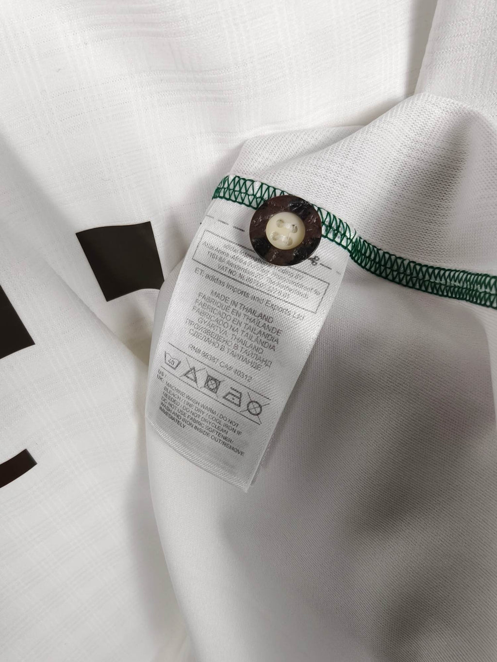 2013-14 Bayern Munich Away Shirt