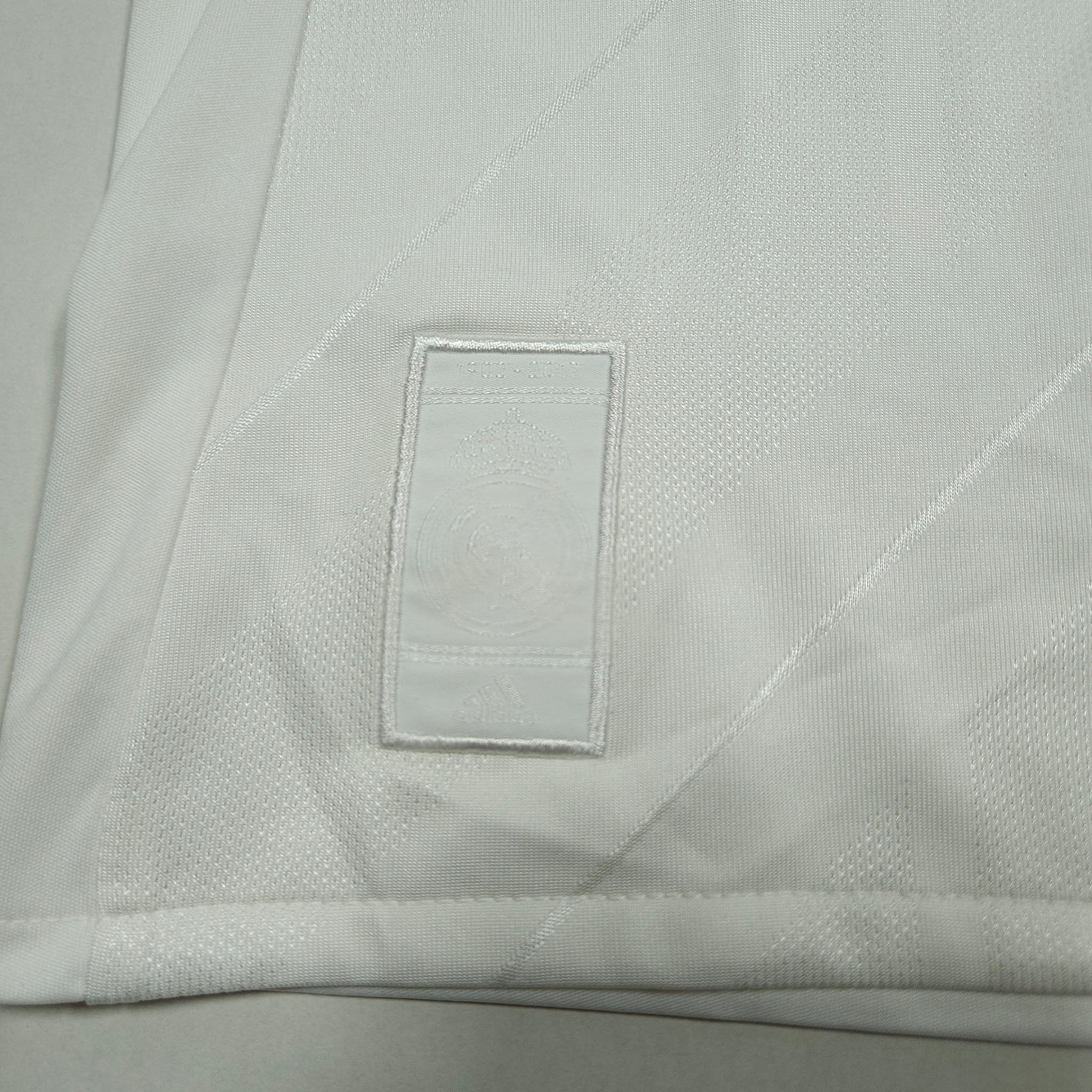 Real Madrid Home Shirt 2017-18 – Longsleeve – XS