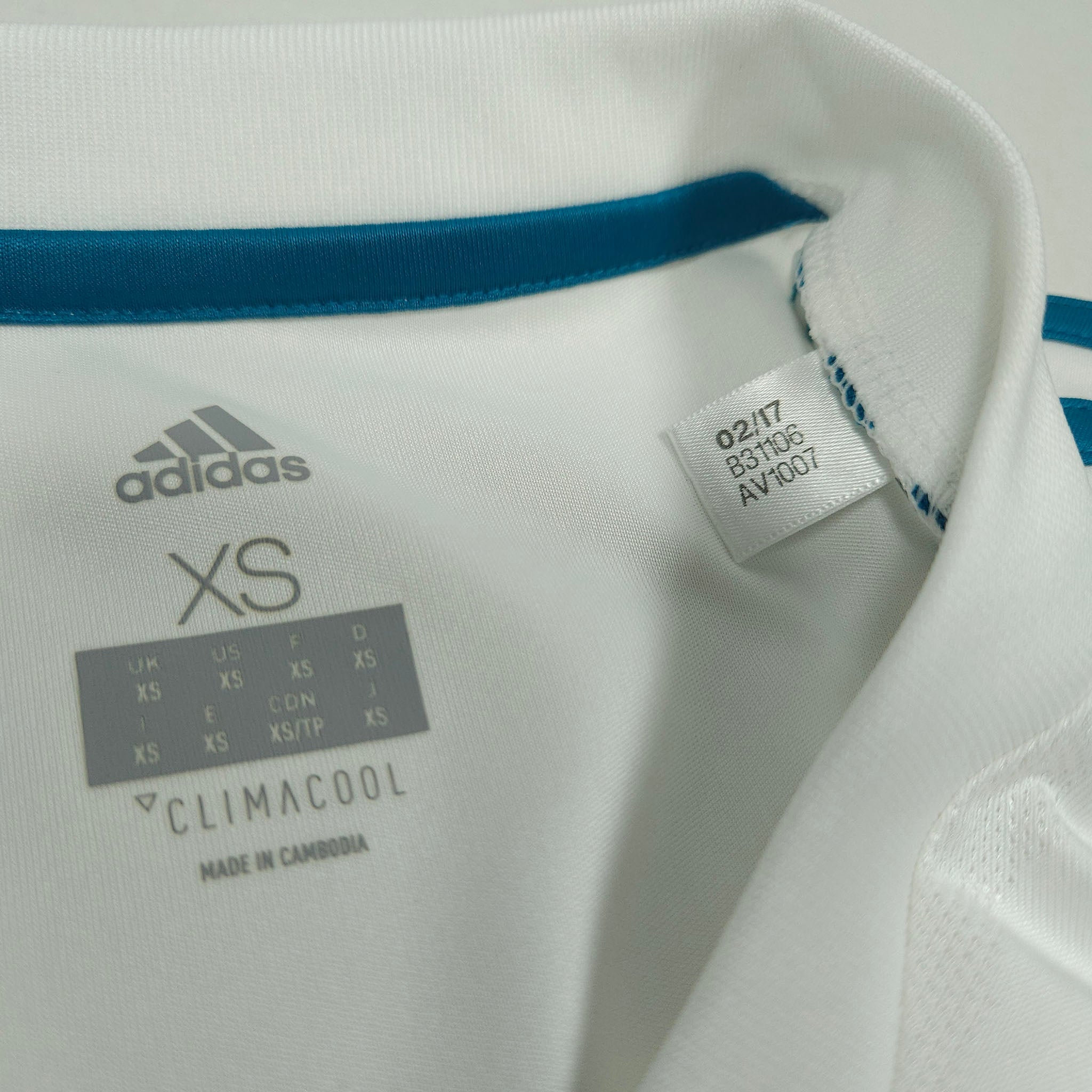 Real Madrid Home Shirt 2017-18 – Longsleeve – XS