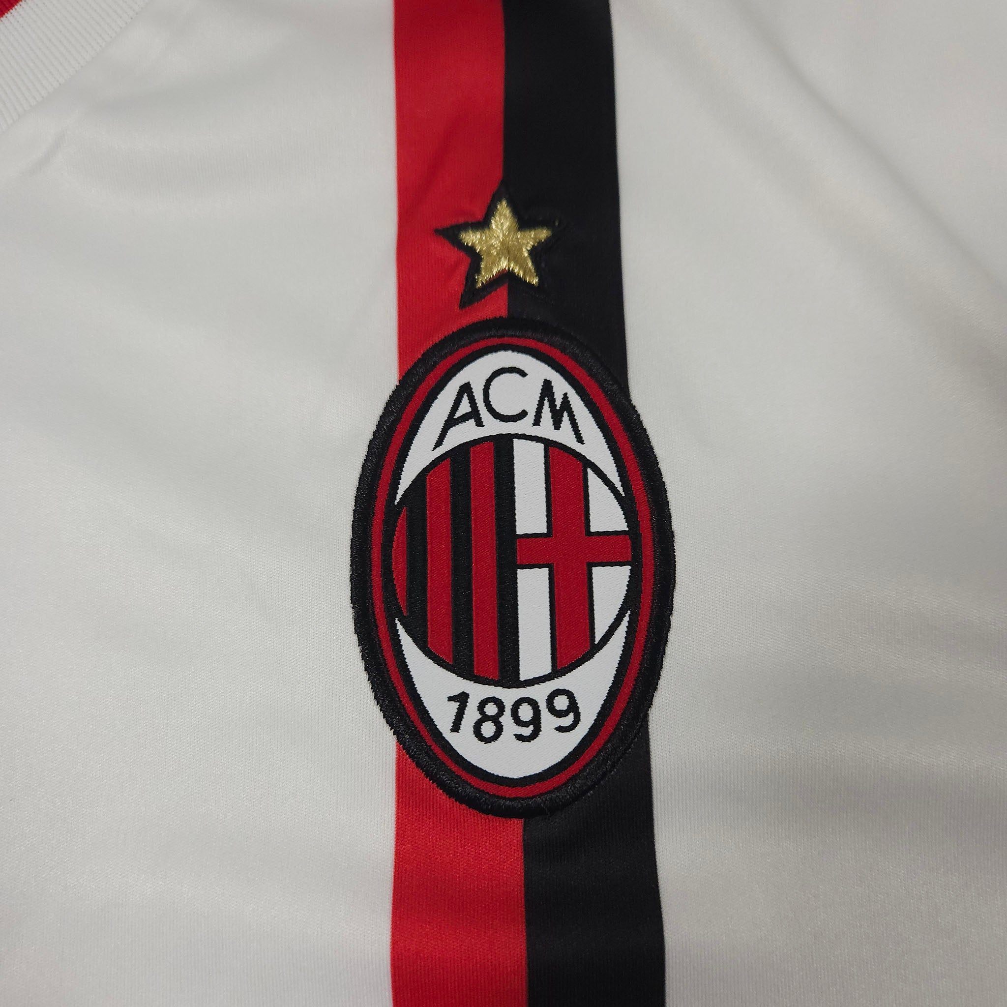 AC Milan Away Shirt 2011-12 – L