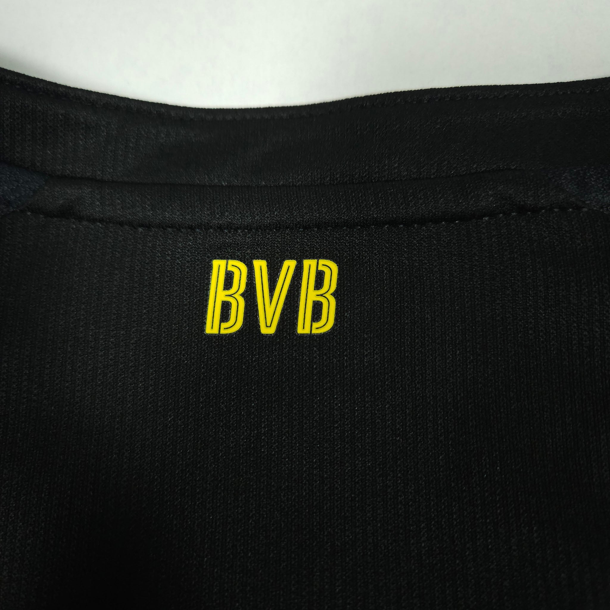 Borussia Dortmund Away Shirt 2017-18 – L