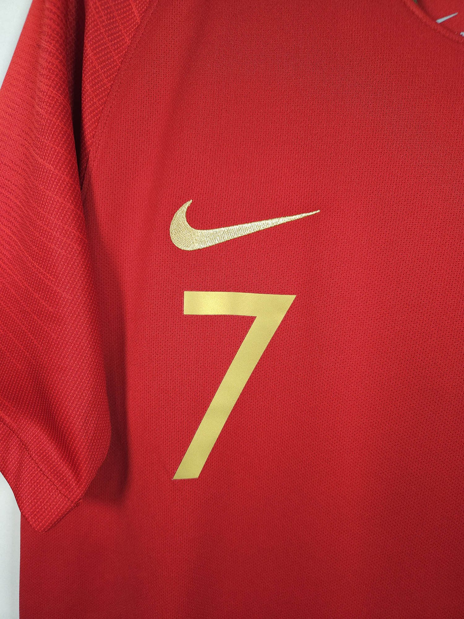 2018-19 Portugal Home Shirt Ronaldo #7 detailed view 2
