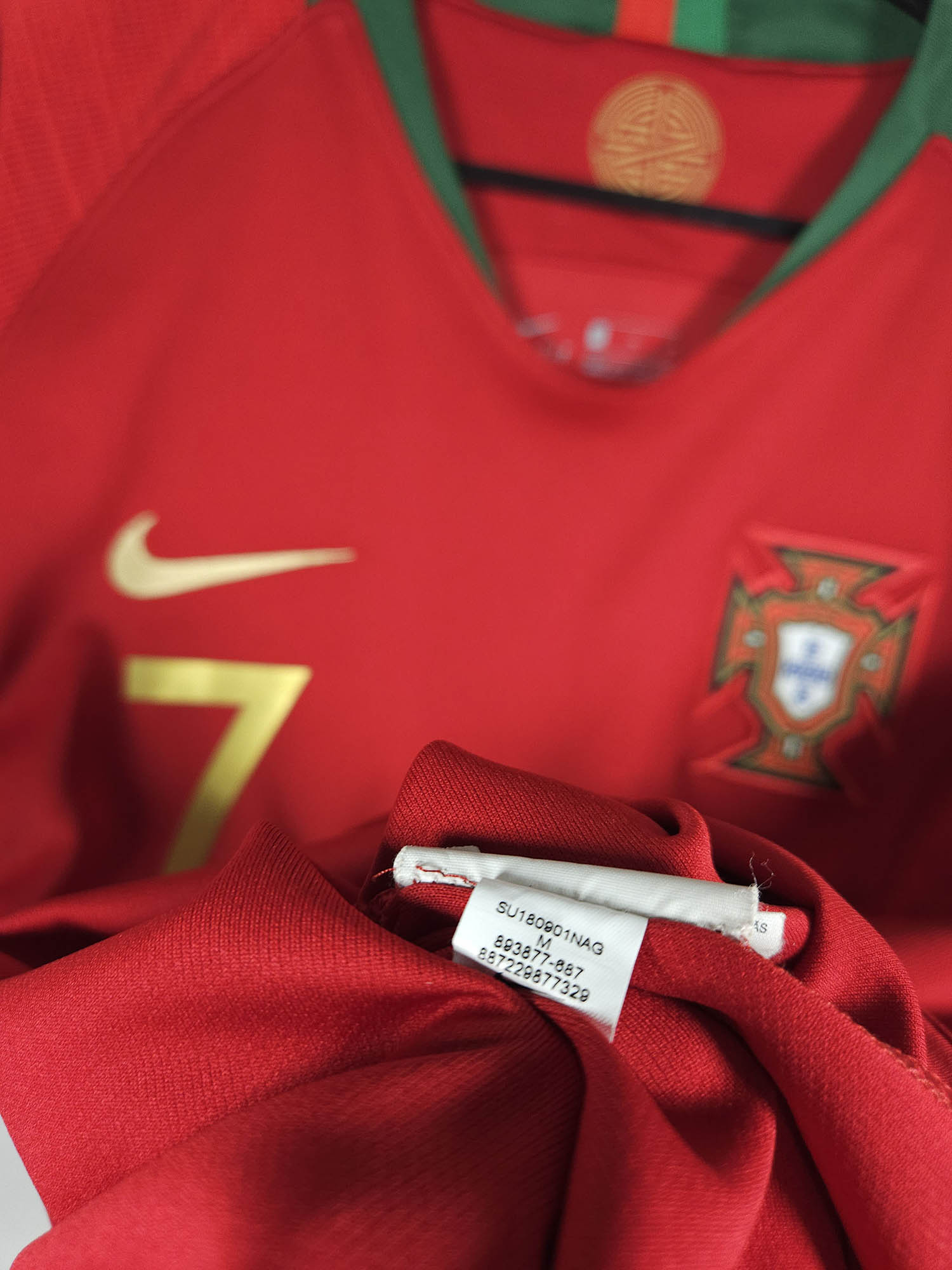 Portugal 2018-19 Home Shirt Ronaldo #7 | Size M