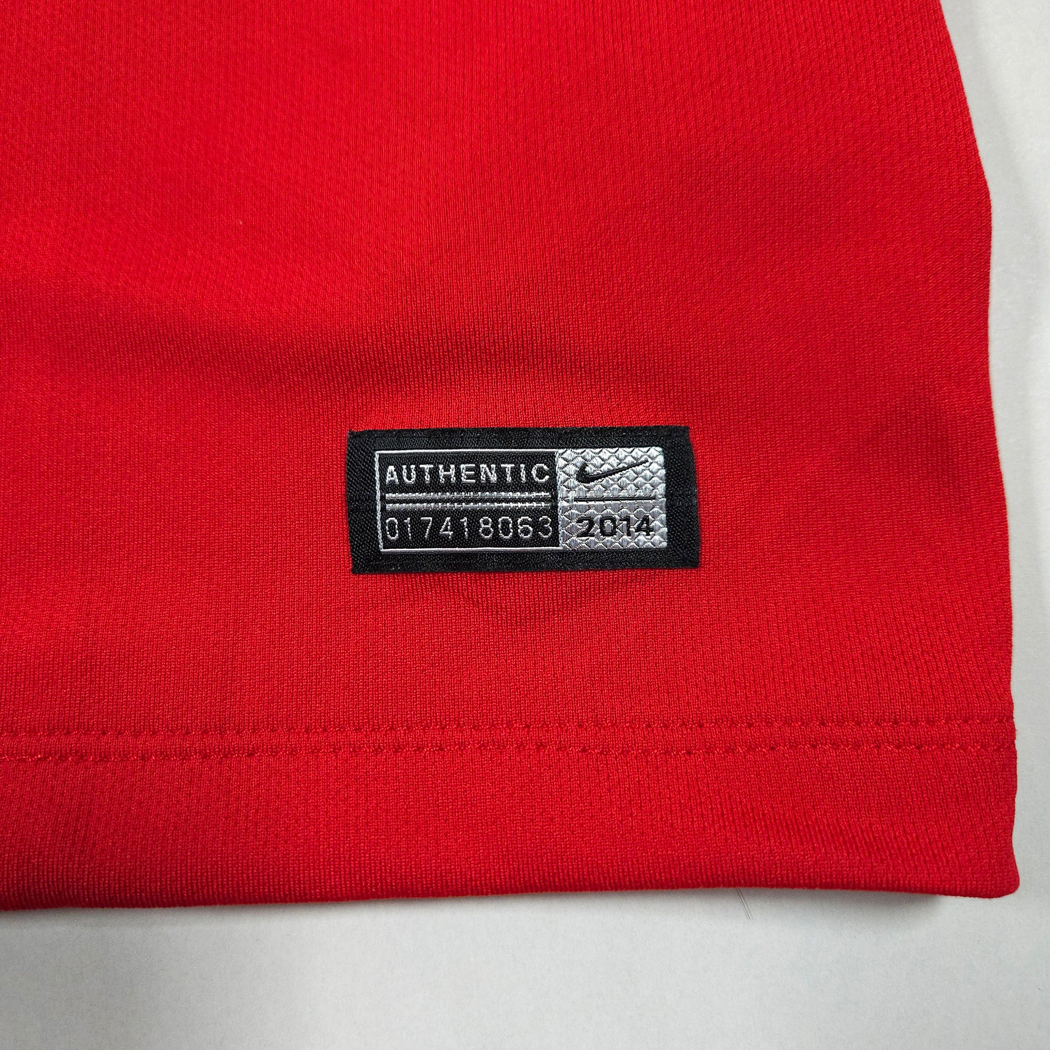 2014-15 Manchester United Home Shirt detailed view 5
