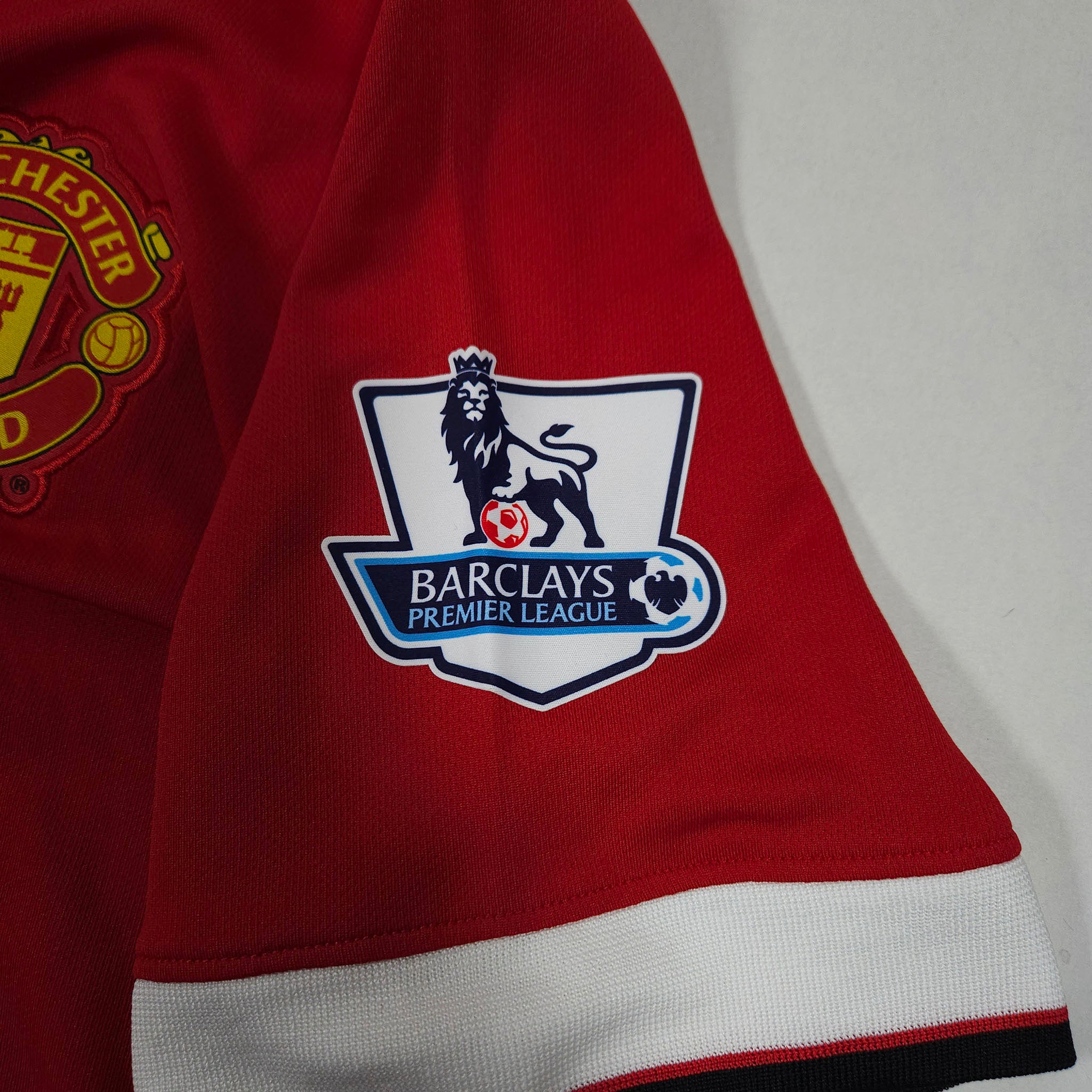 2014-15 Manchester United Home Shirt detailed view 7