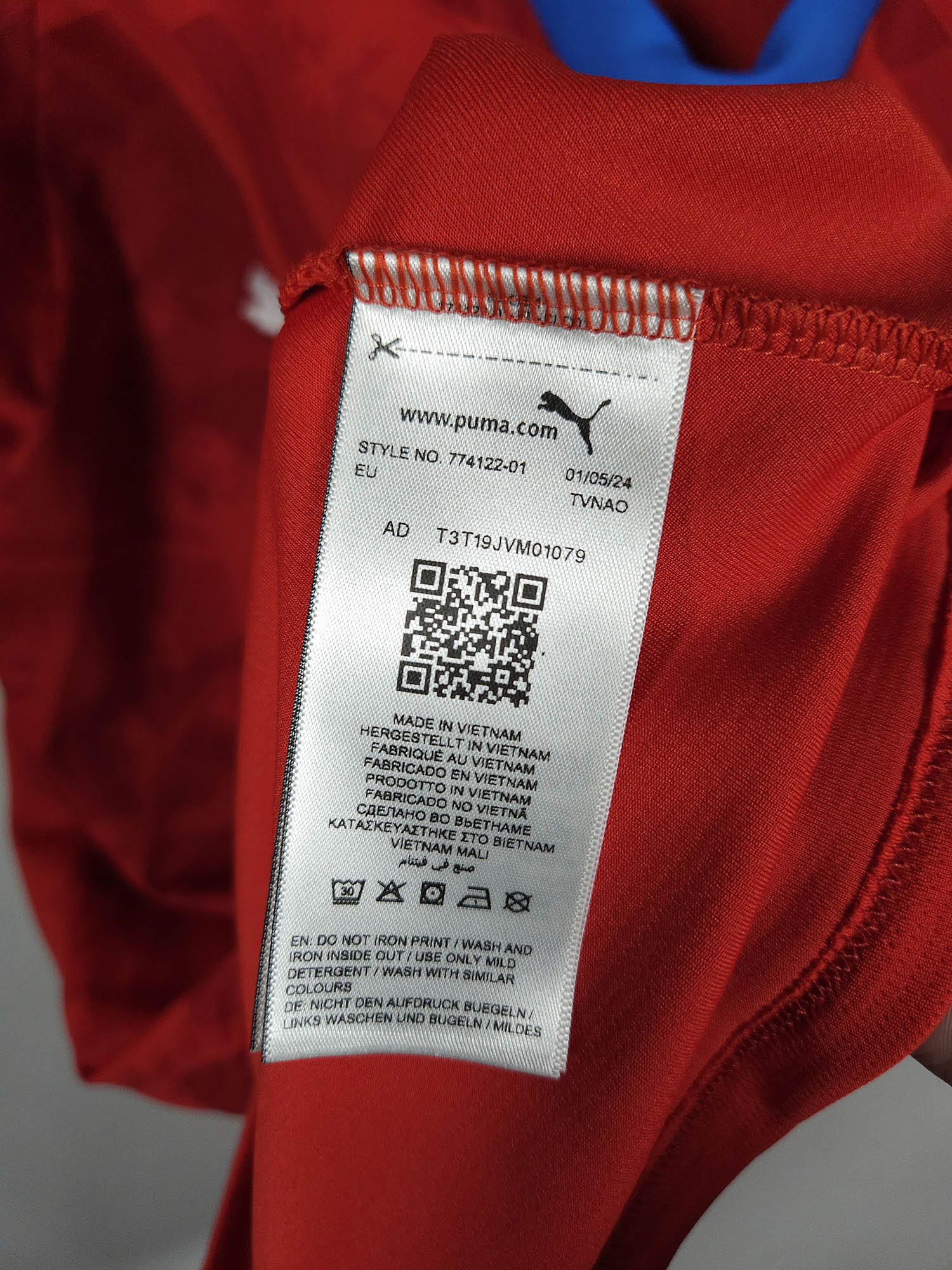 2024-25 Czech Republic Home Shirt detailed view 6