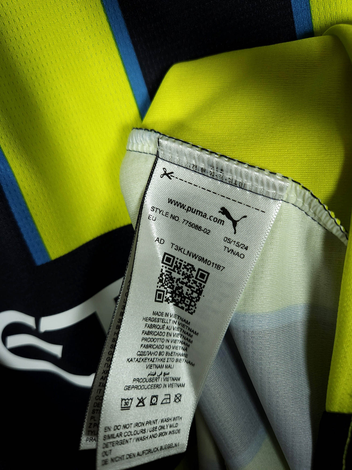 2024-25 Manchester City Away Shirt Marmoush #7