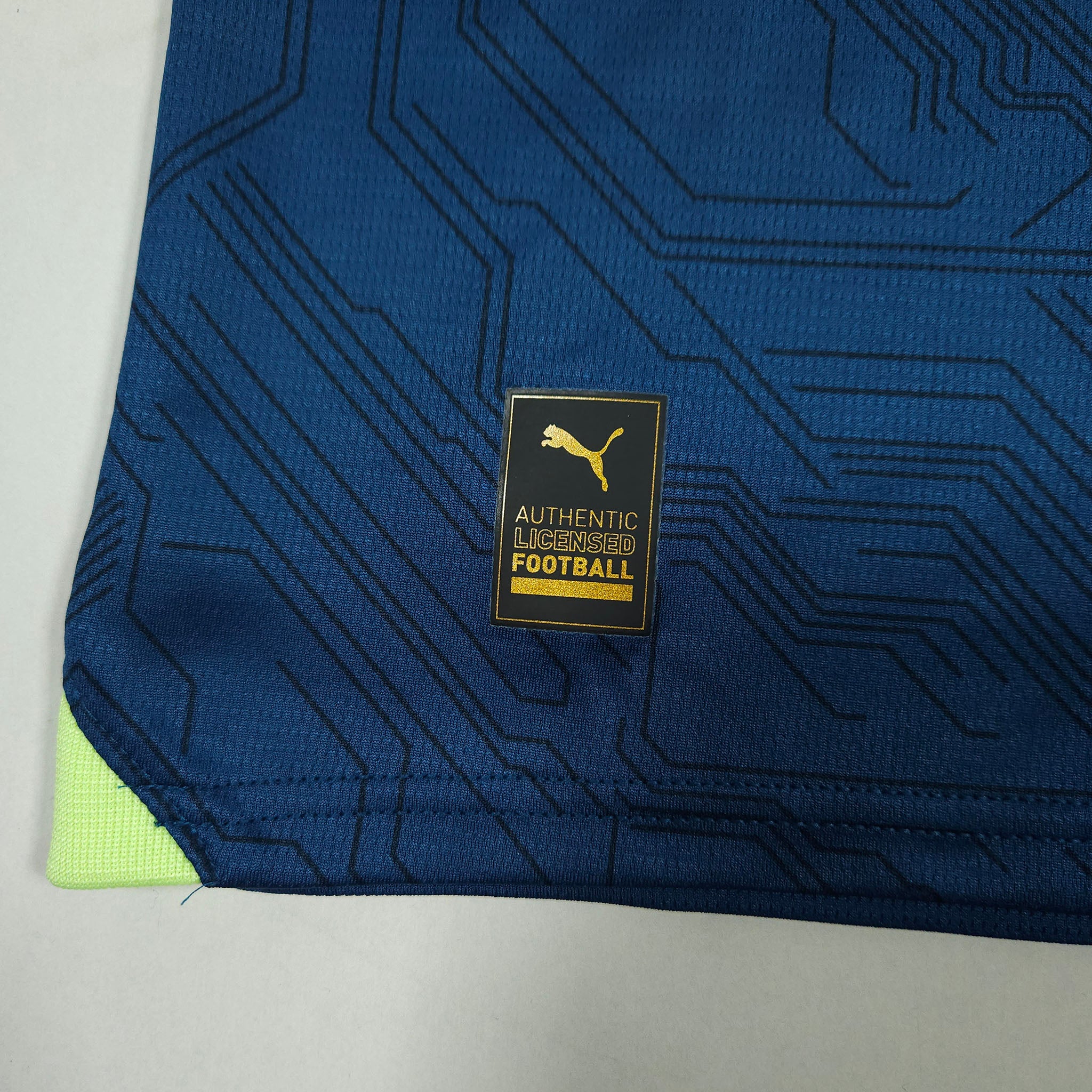 PSV Third Shirt 2023-24 – De Jong #9 – L