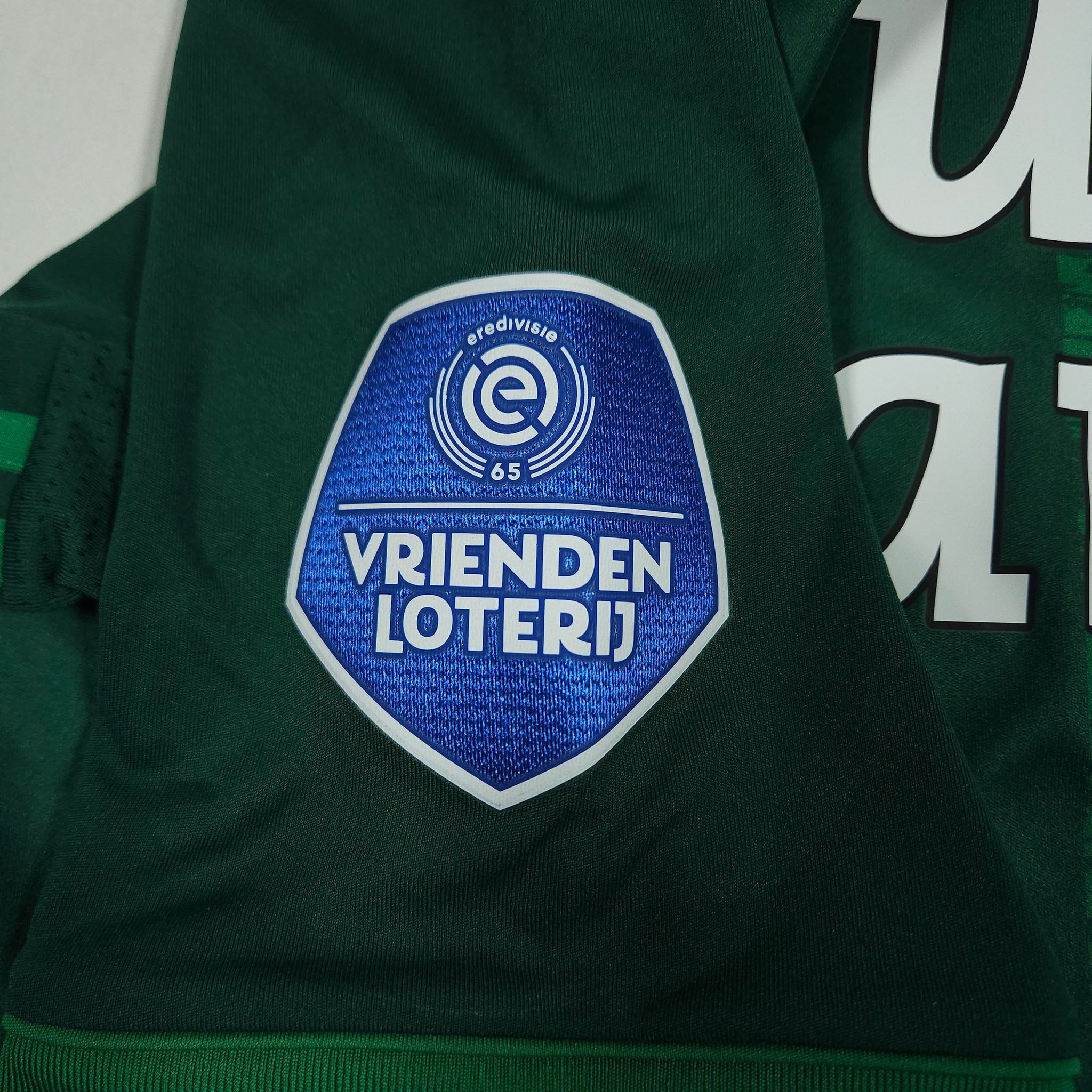 Feyenoord Third Shirt 2021-22 – Linssen #11 – S