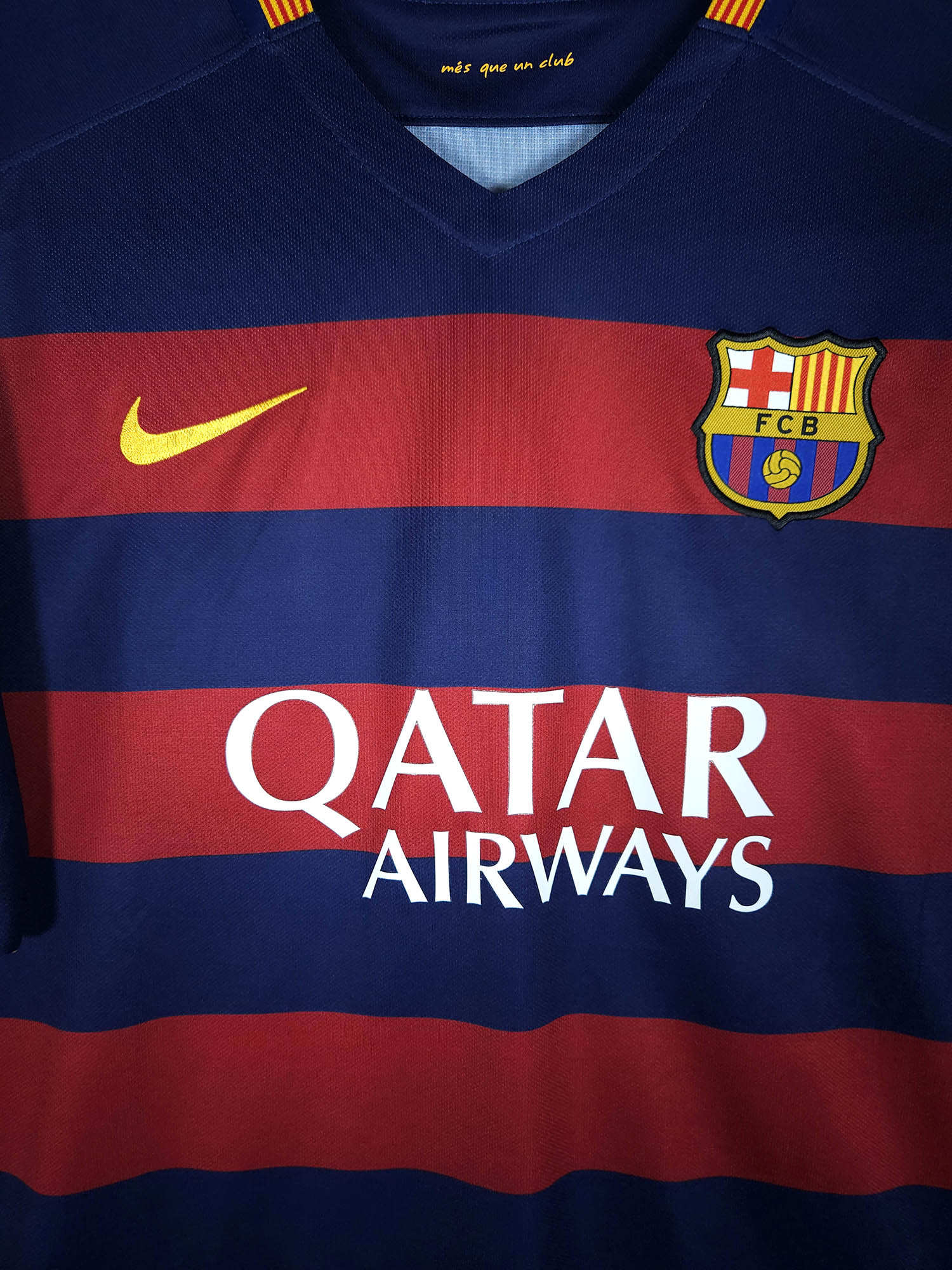 2015-16 Barcelona Home Shirt Messi #10