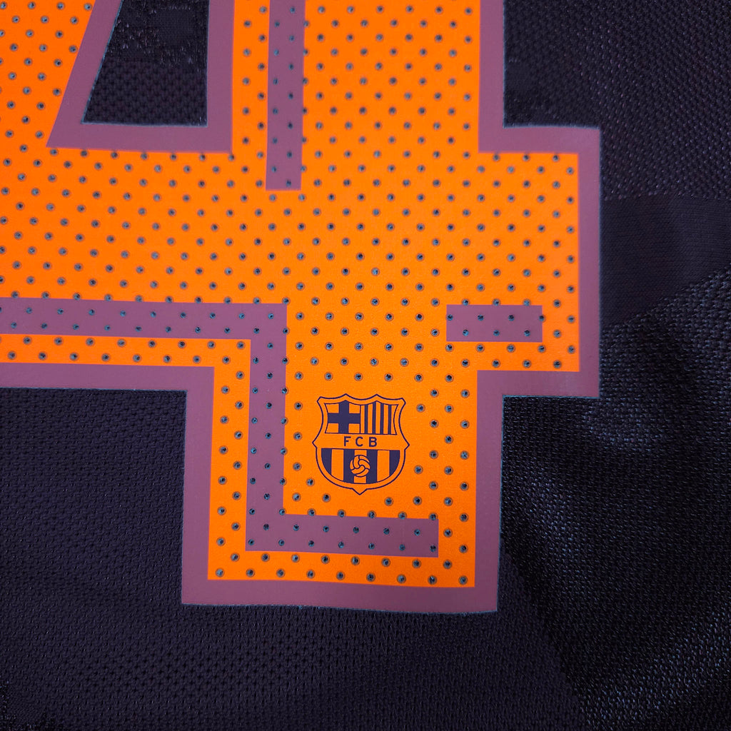 Barcelona Third Shirt 2017-18 – Authentic – Rakitic #4 detailed view 10