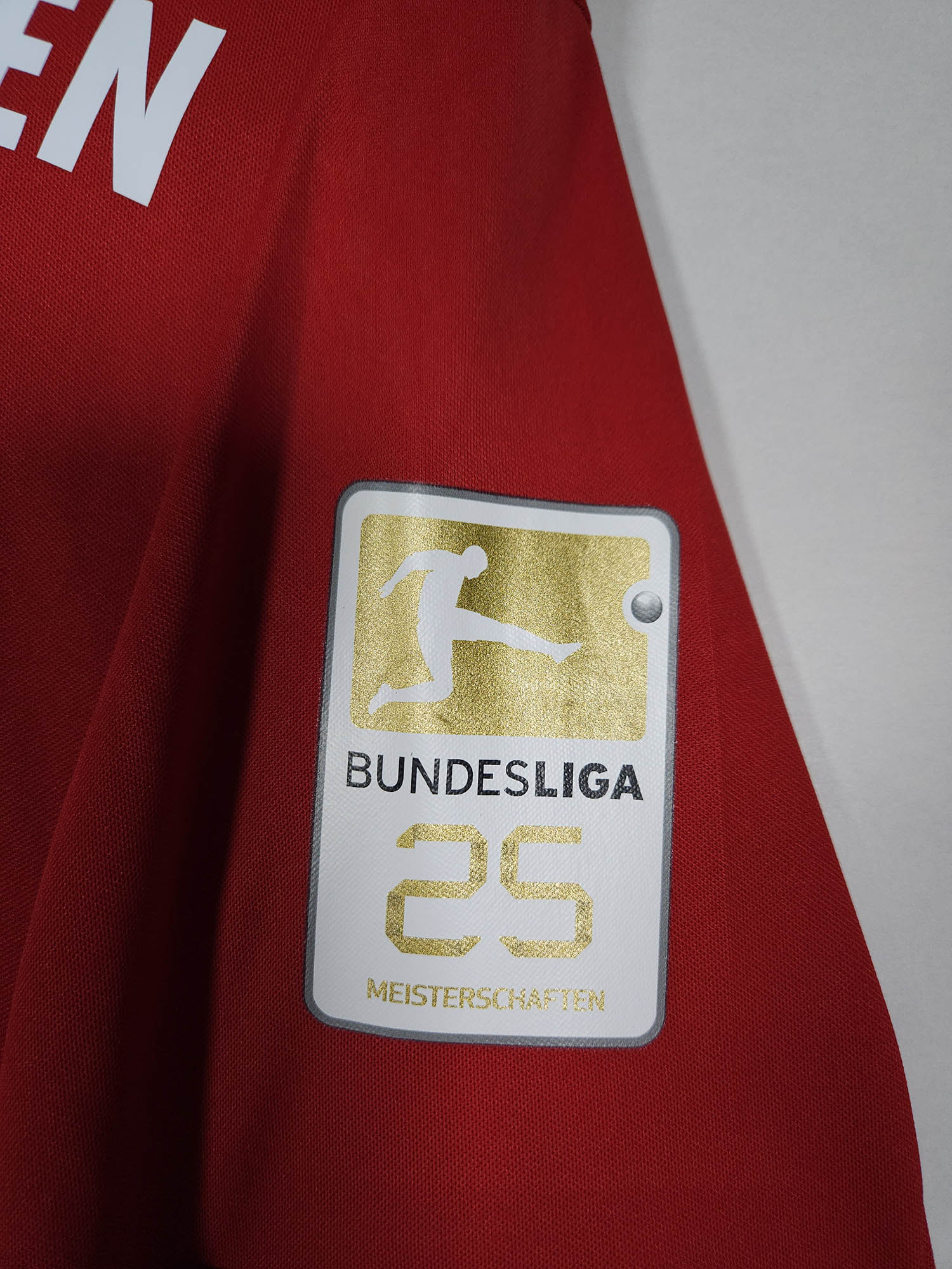 2016-17 Bayern Munich Longsleeve Home Shirt Vidal #23