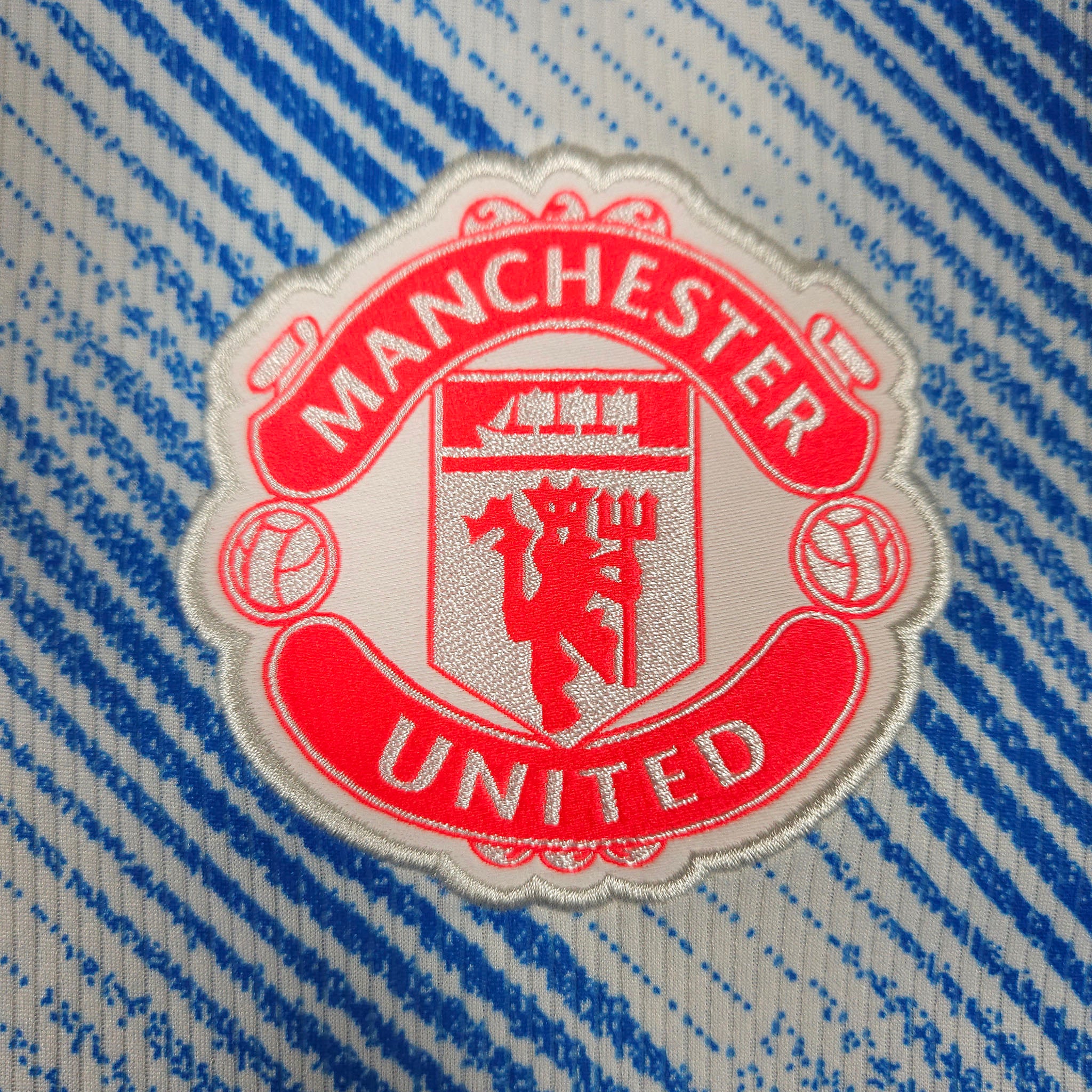 2021-22 Manchester United Away Shirt detailed view 2