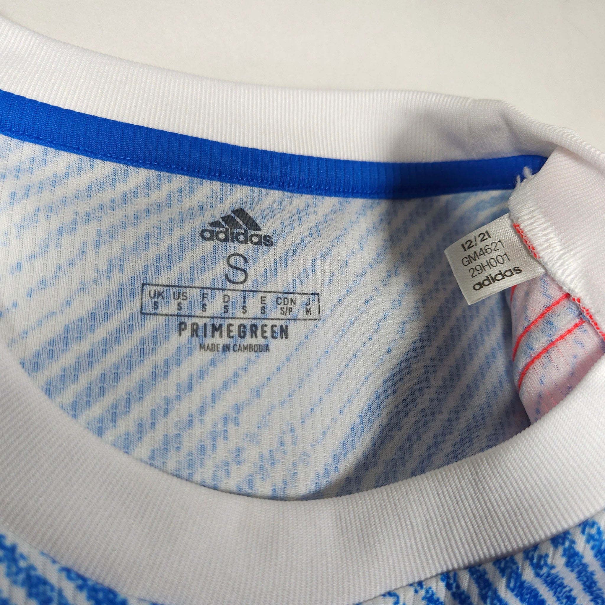 2021-22 Manchester United Away Shirt detailed view 6