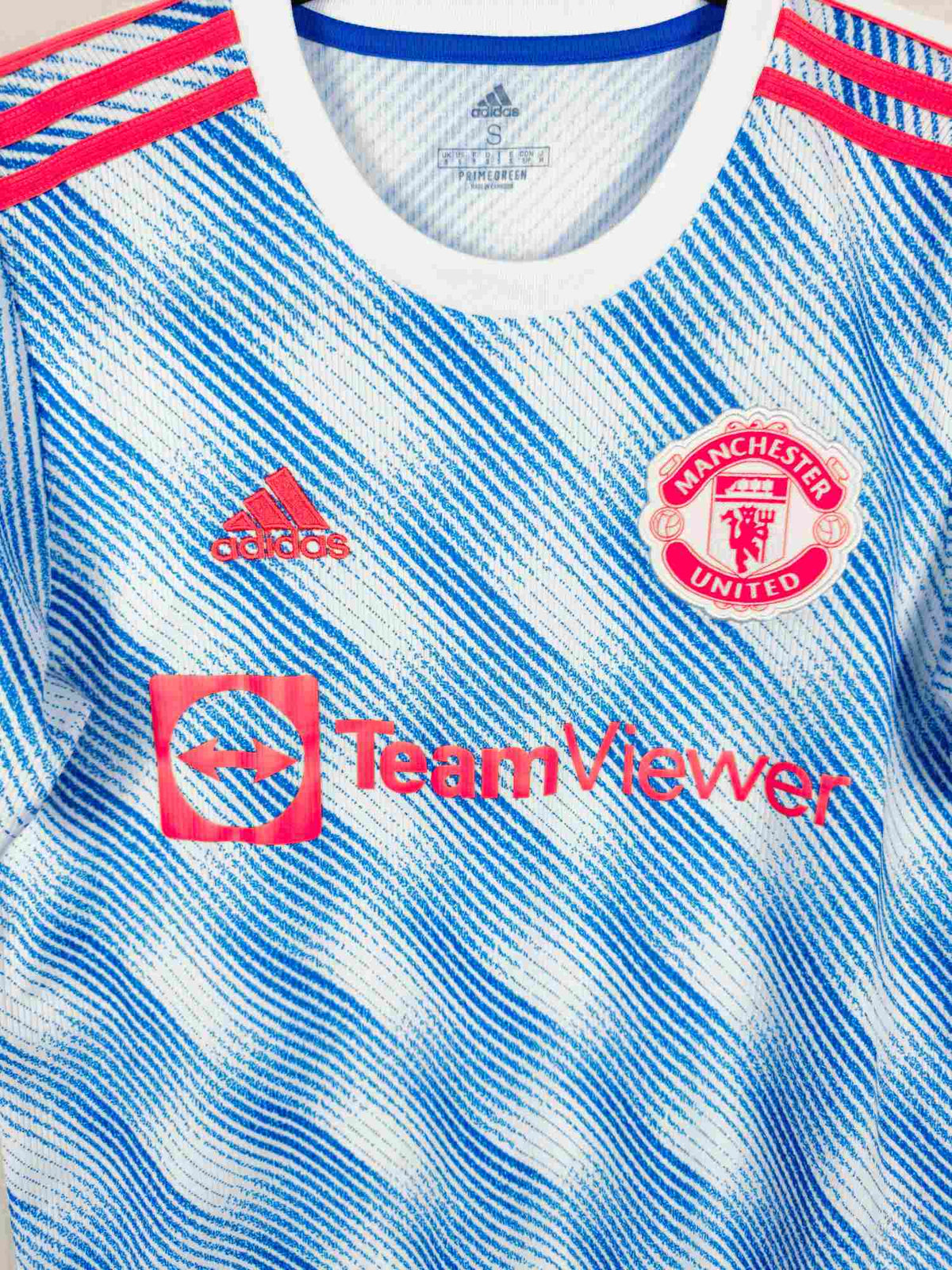 2021-22 Manchester United uitshirt - detailfoto