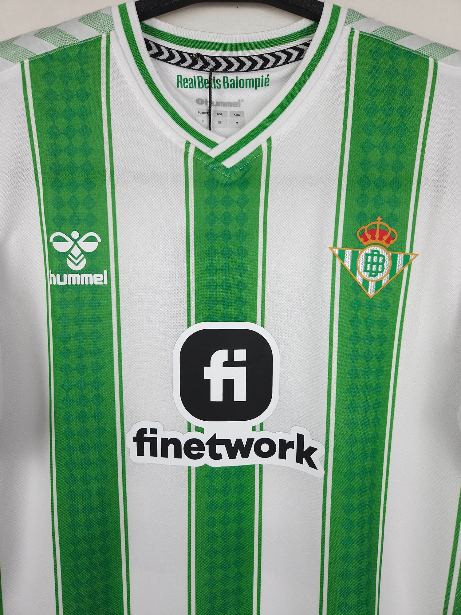 2023-24 Real Betis Home Shirt Isco #22