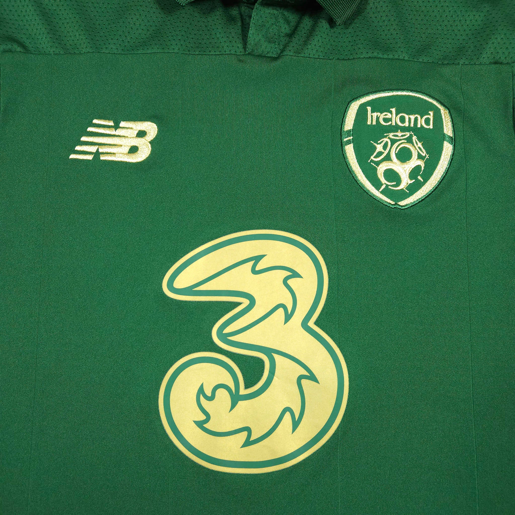2019-20 Ireland Home Shirt detailed view 1